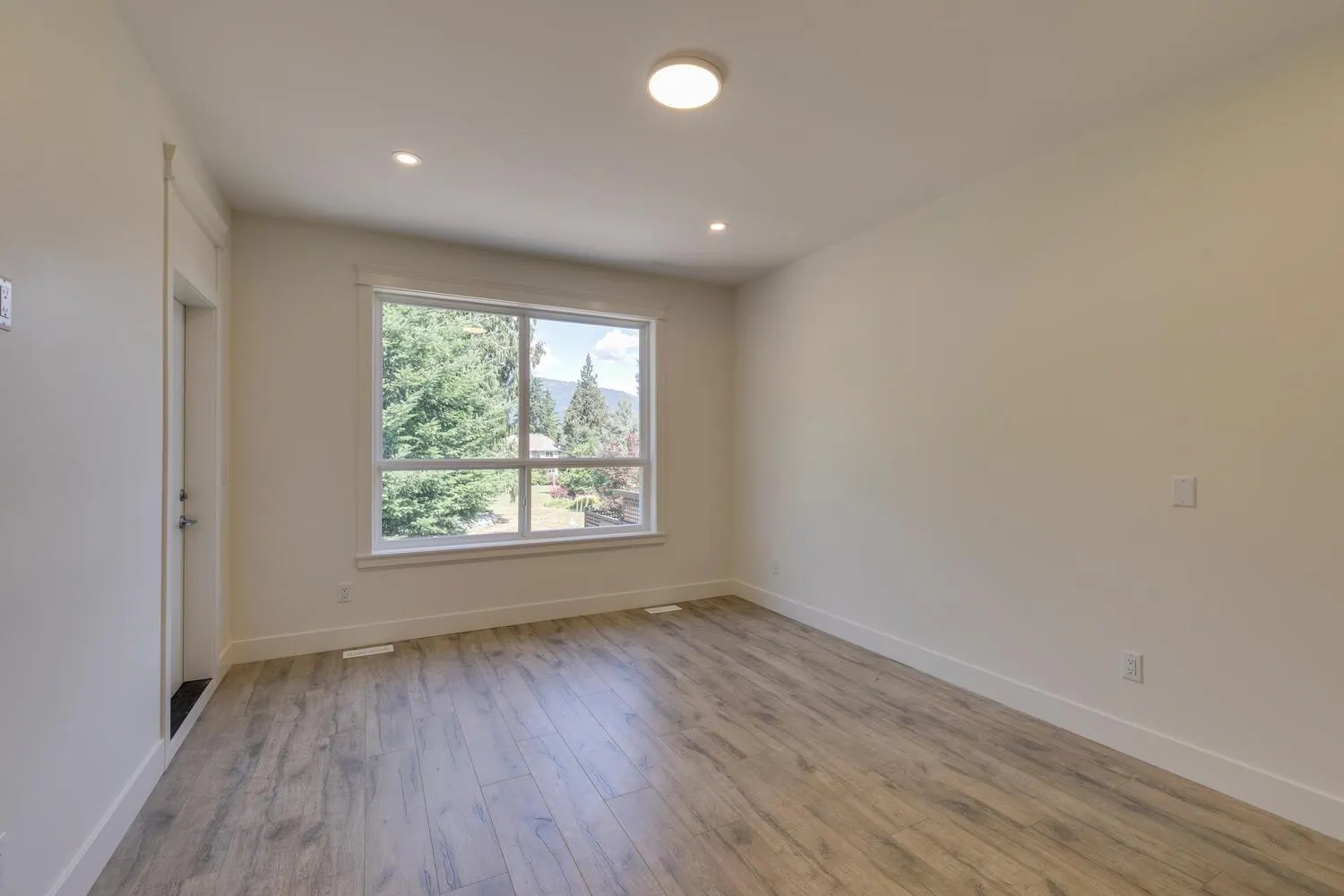 60 14550 Morris Valley Road