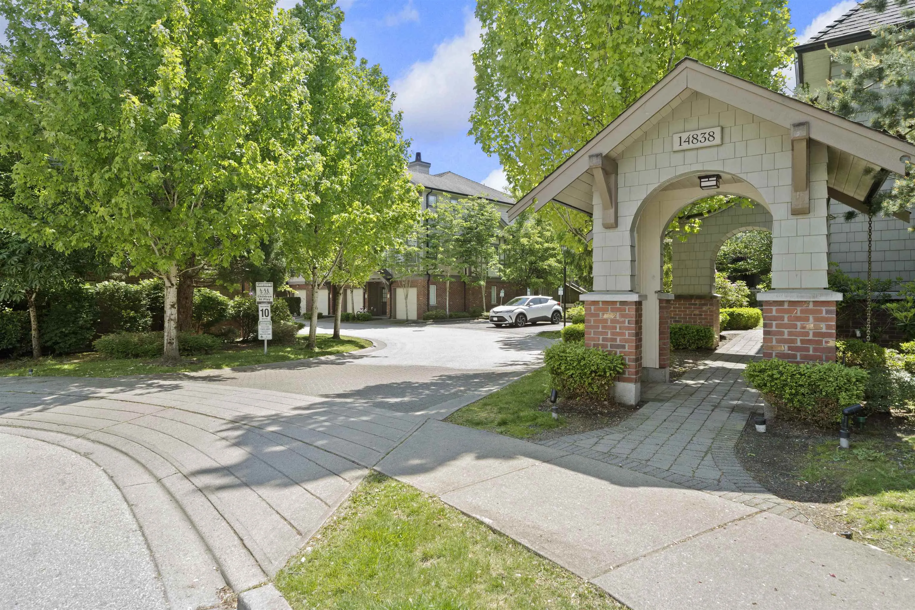 83 14838 61 Avenue