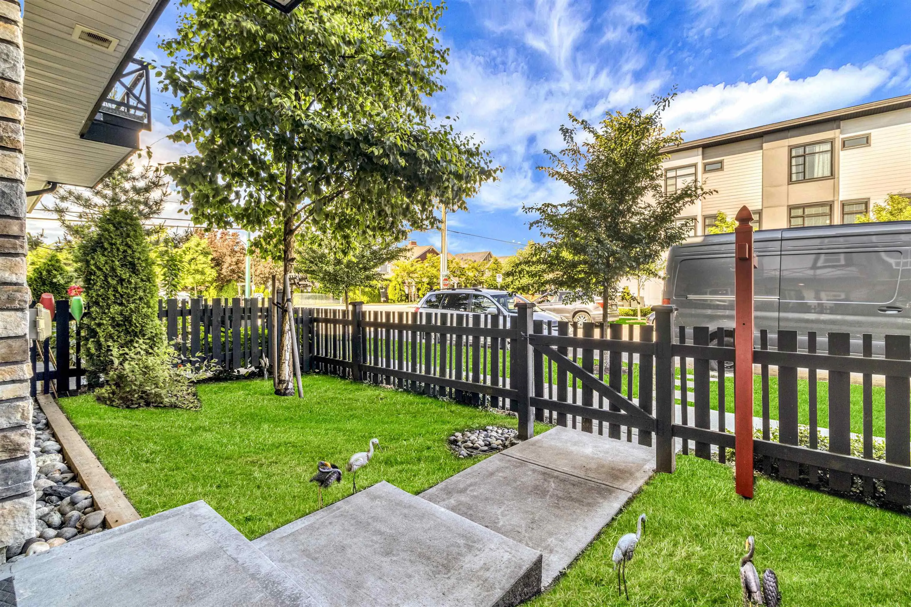 37 19255 Aloha Drive