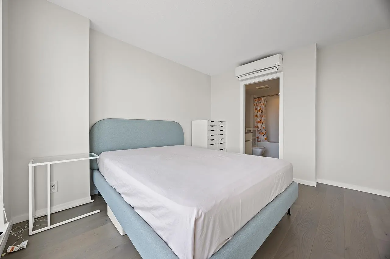 1312 7988 Ackroyd Road