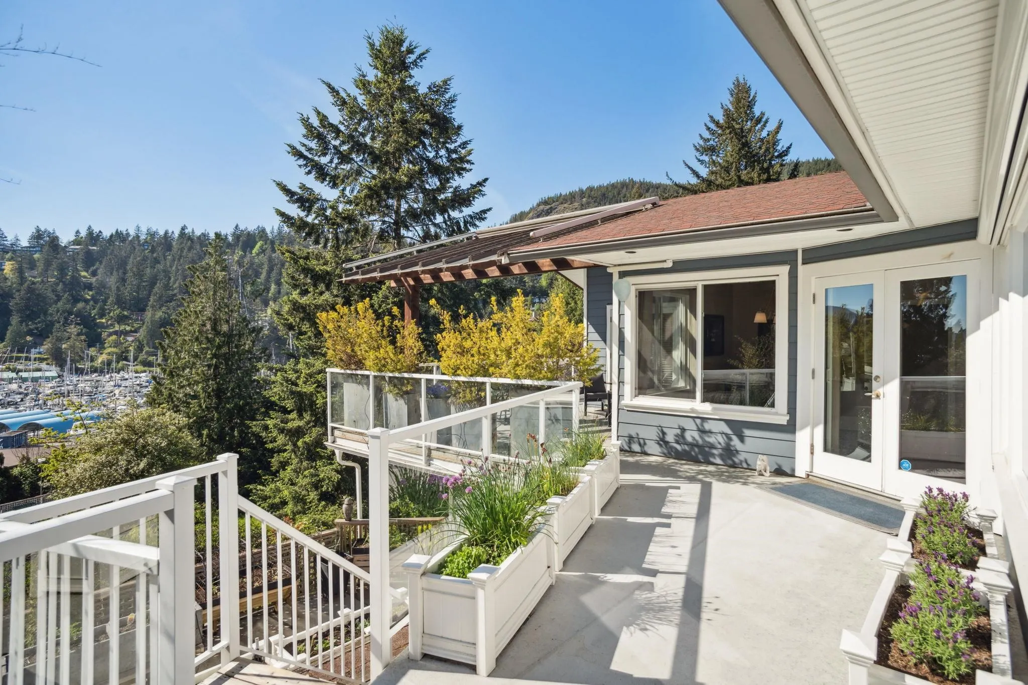 5755 Telegraph Trail