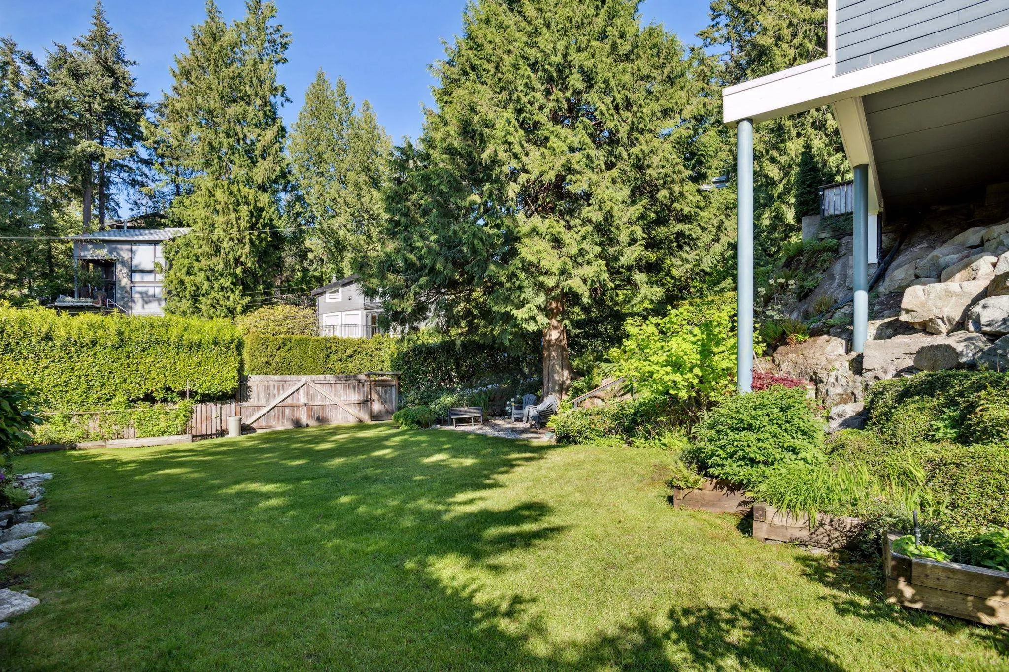 5755 Telegraph Trail