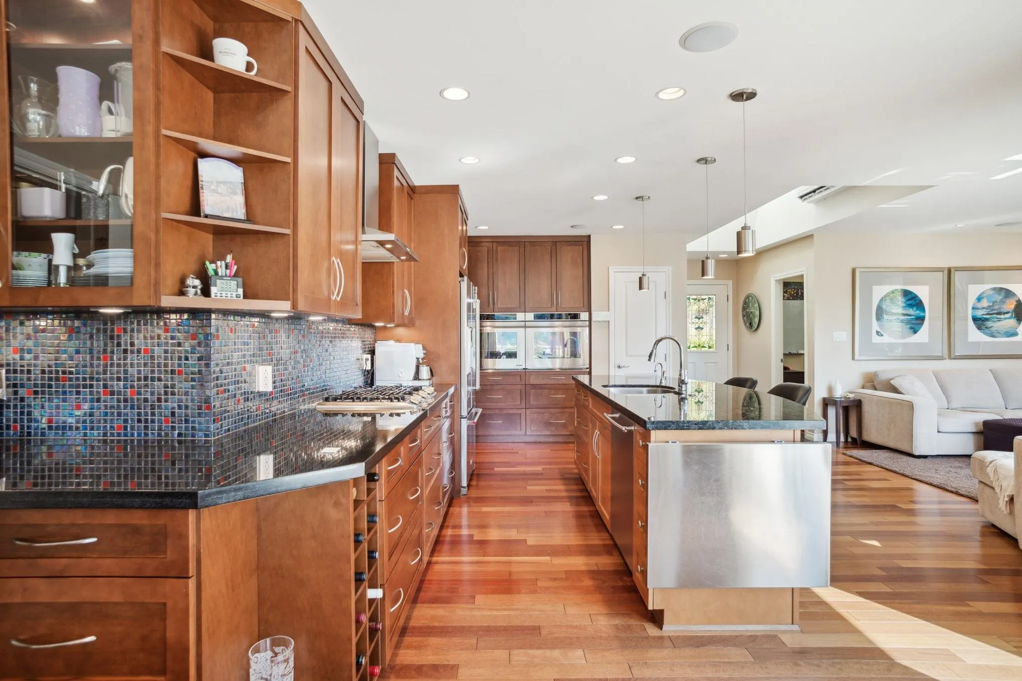 5755 Telegraph Trail