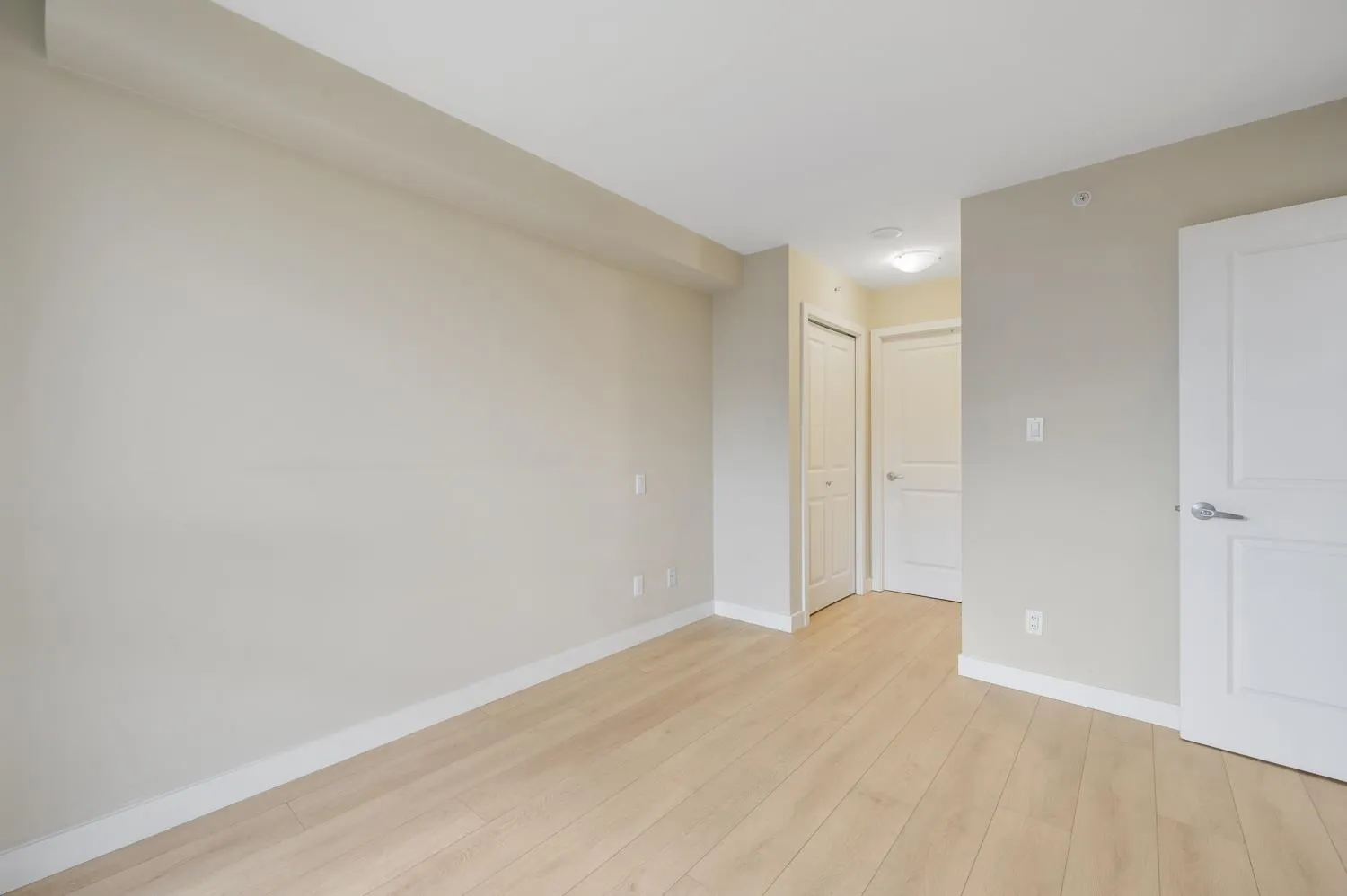 605 9180 Hemlock Drive