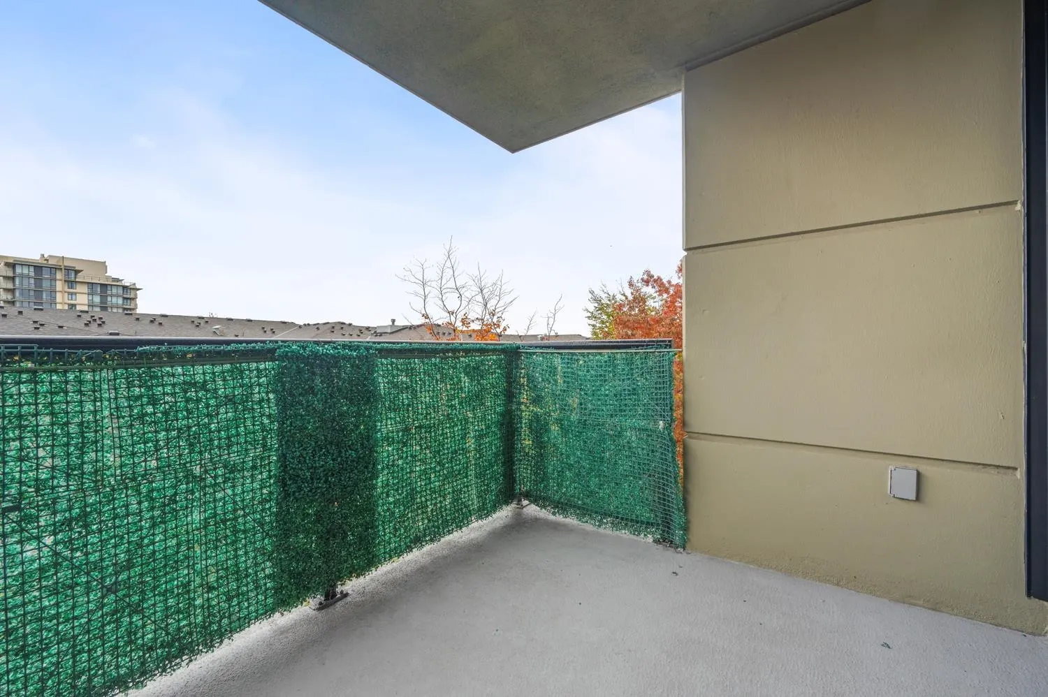 605 9180 Hemlock Drive
