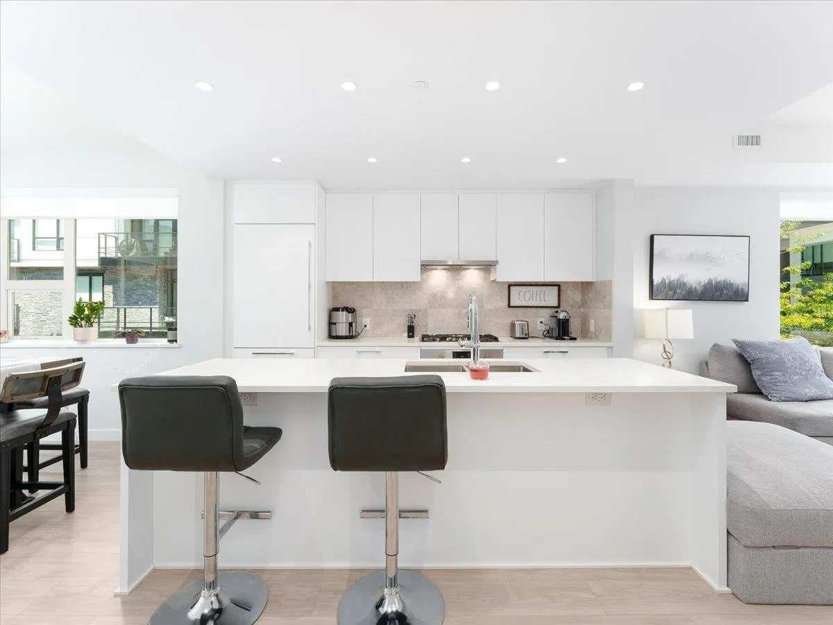 13 2728 Acadia Road