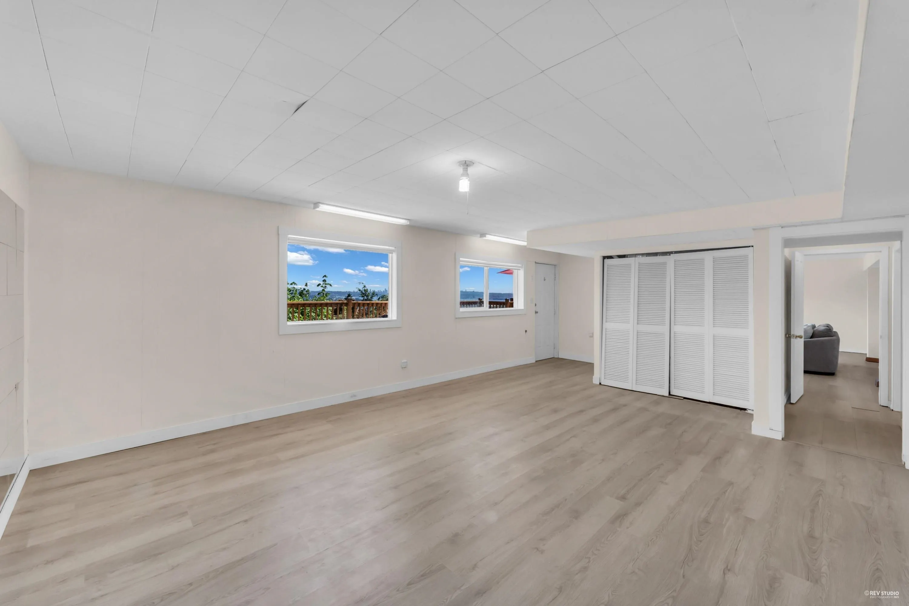 818 Younette Drive