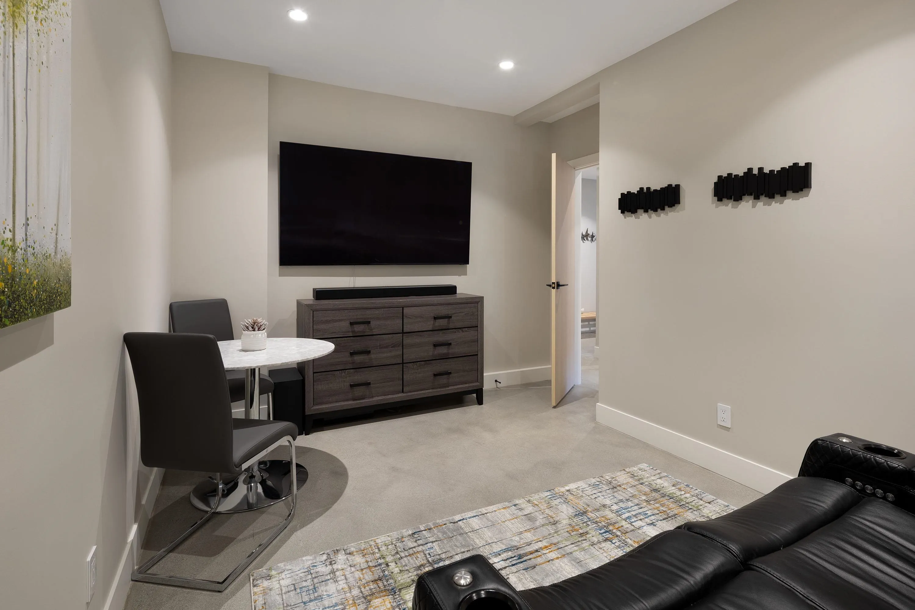 8 1350 Cloudburst Drive