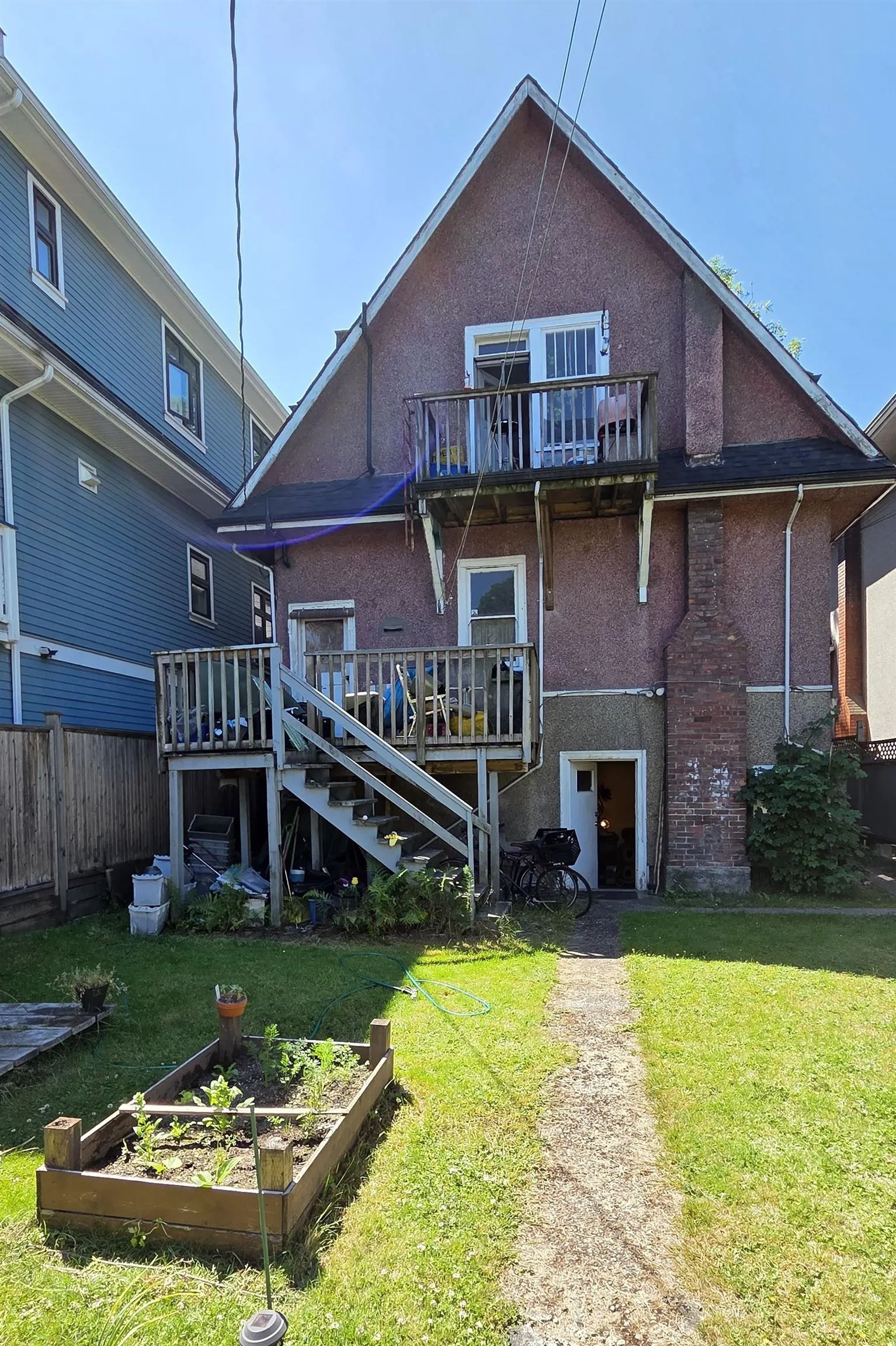 1761 William Street