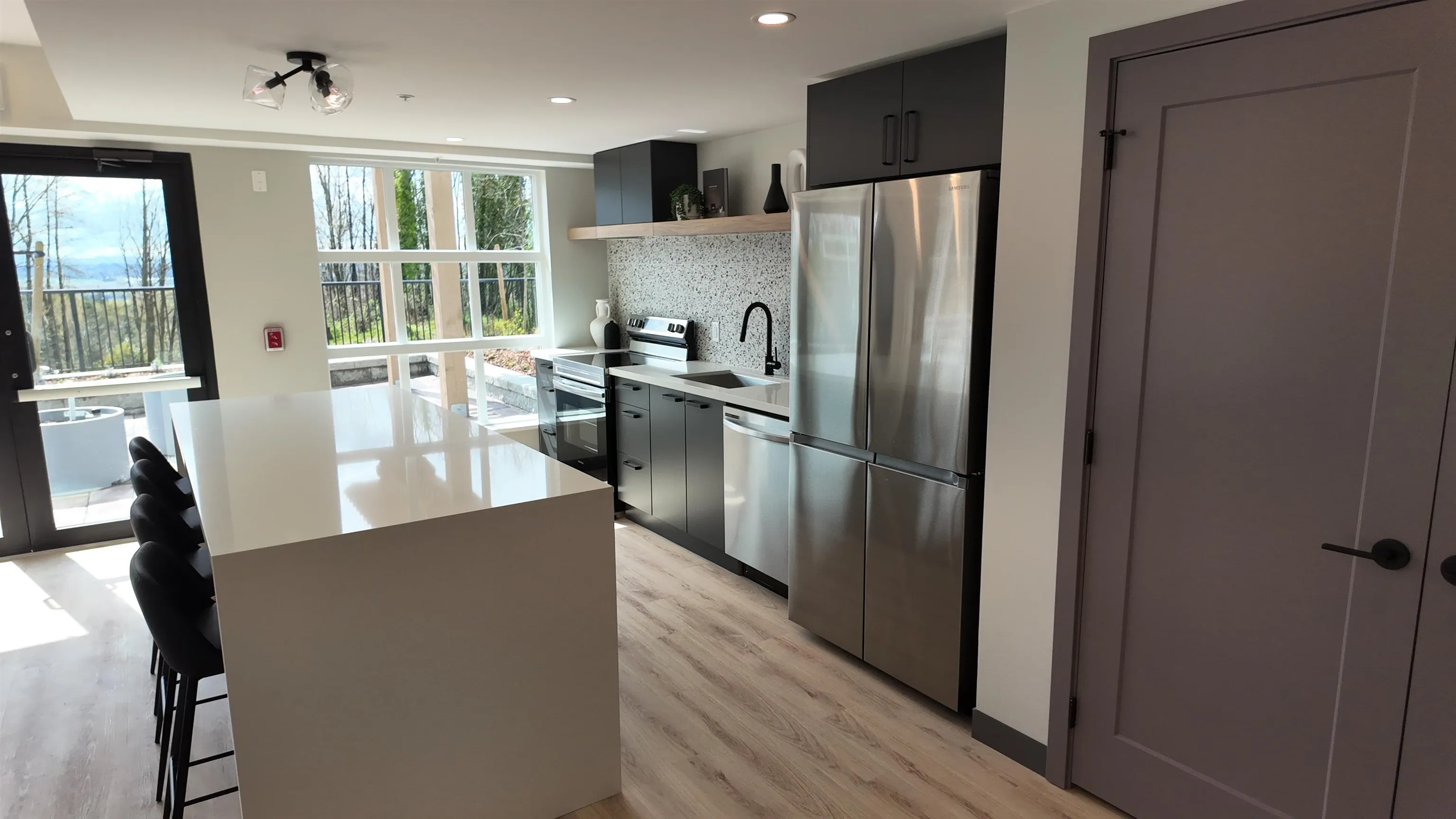 304 33920 Best Avenue