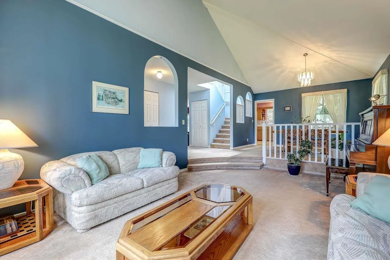 5979 Southpark Grove