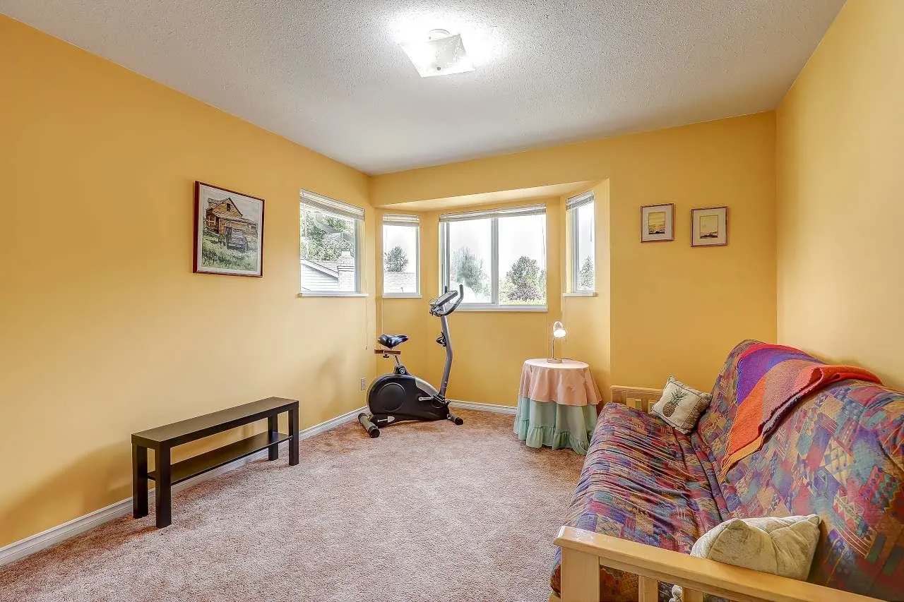 5979 Southpark Grove