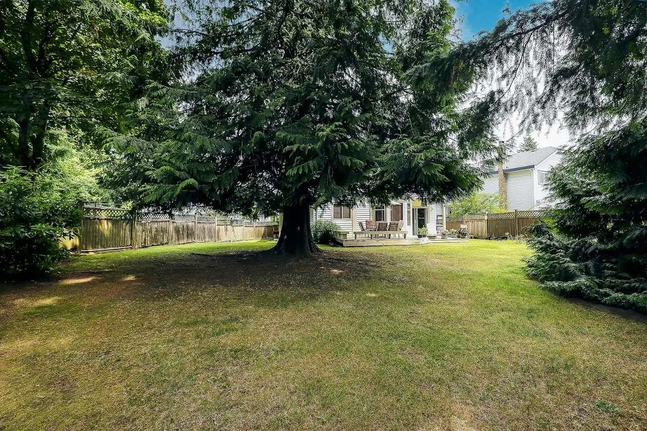 5979 Southpark Grove