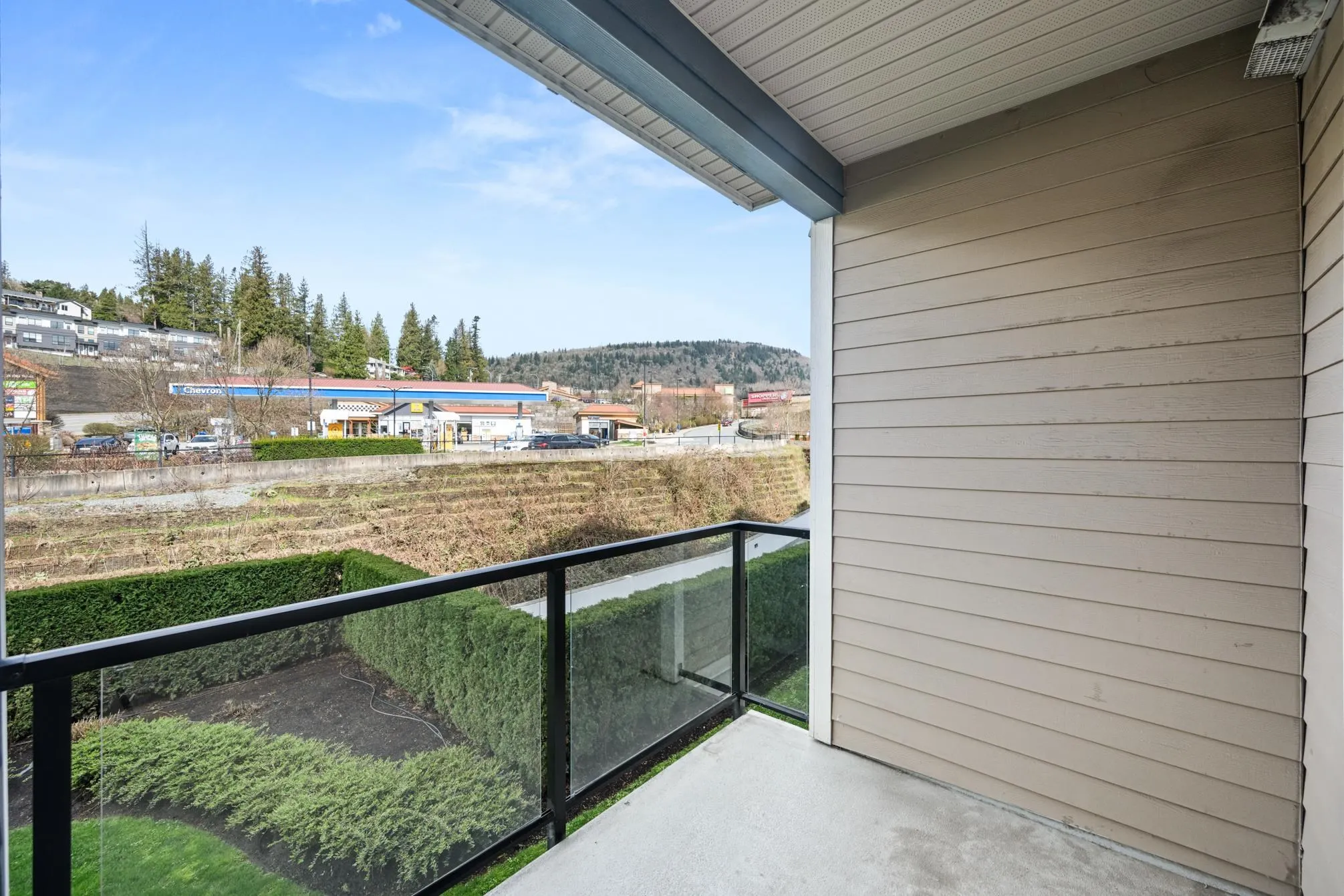 210 2242 Whatcom Road