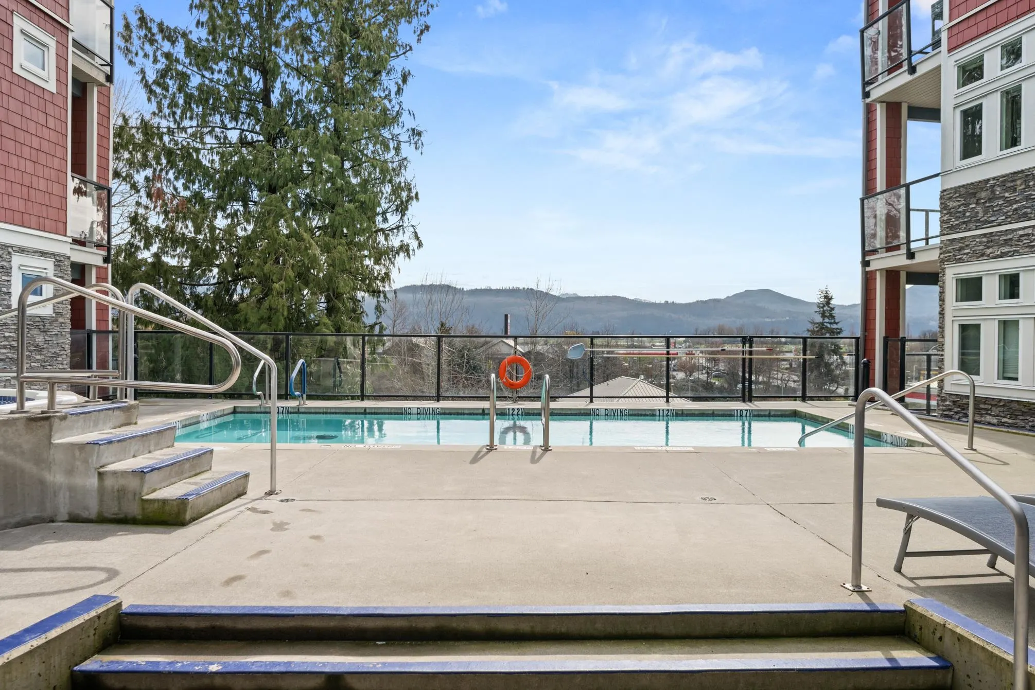 210 2242 Whatcom Road