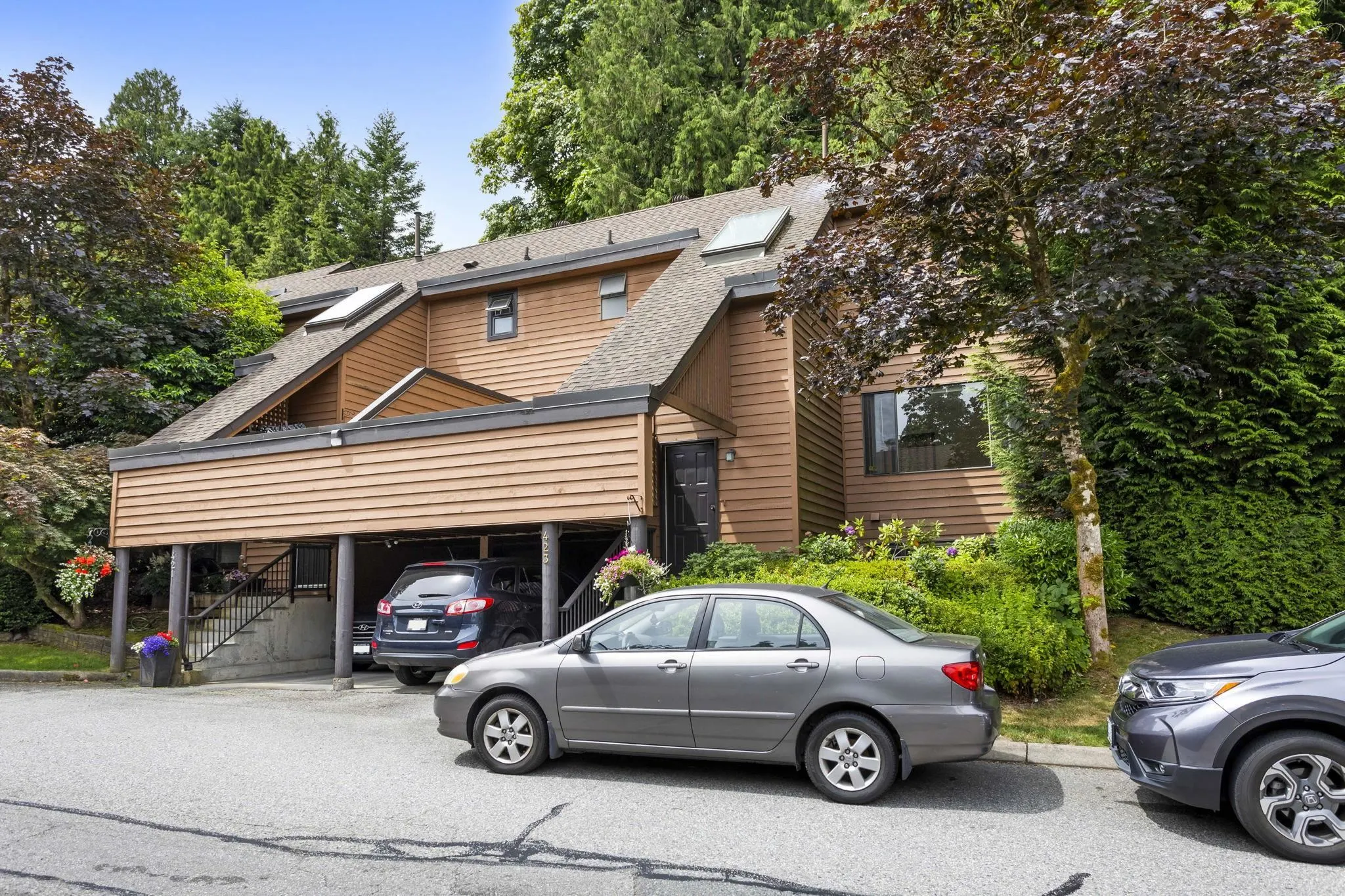 423 Cambridge Way