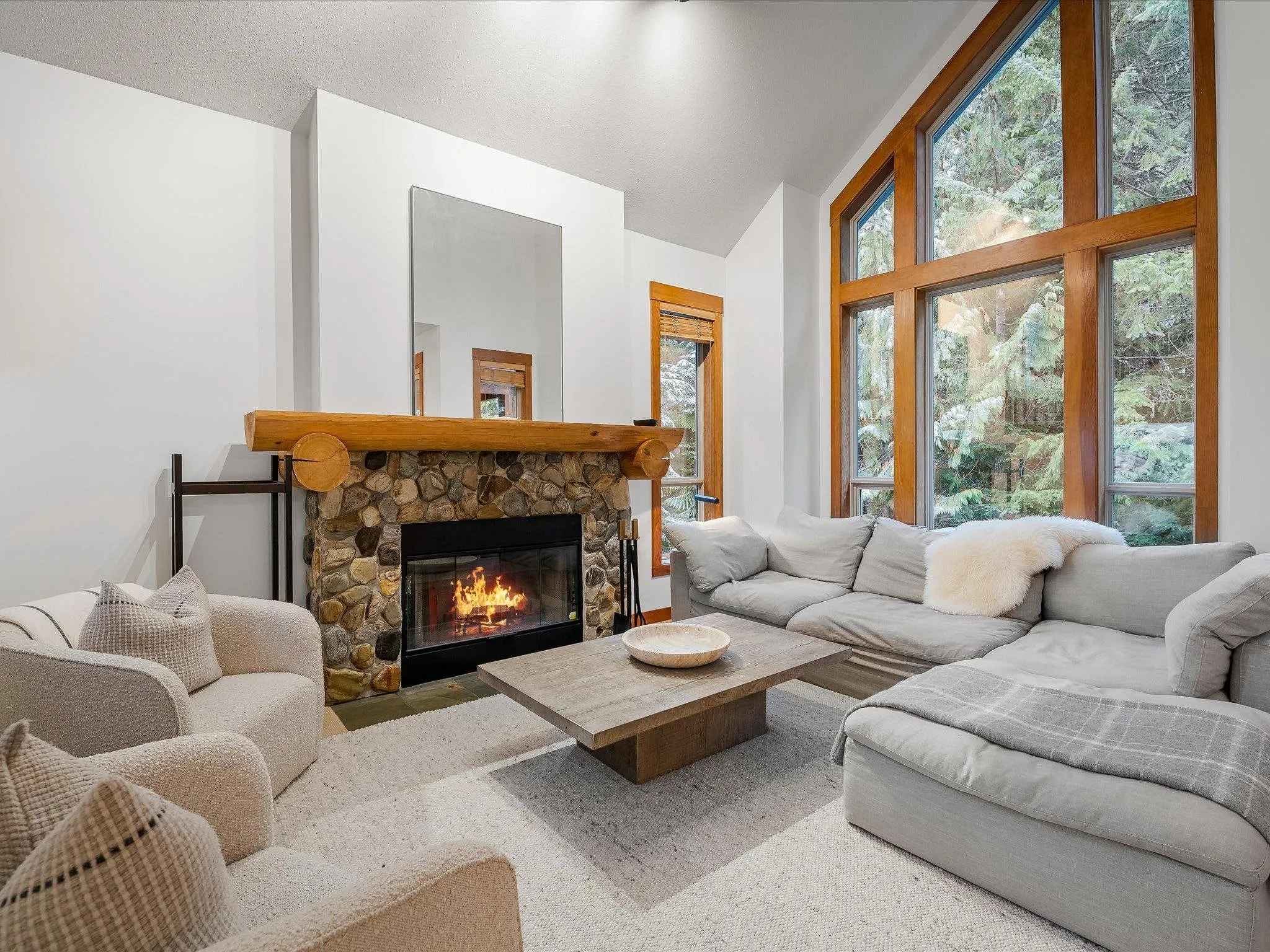 1 4668 Blackcomb Way
