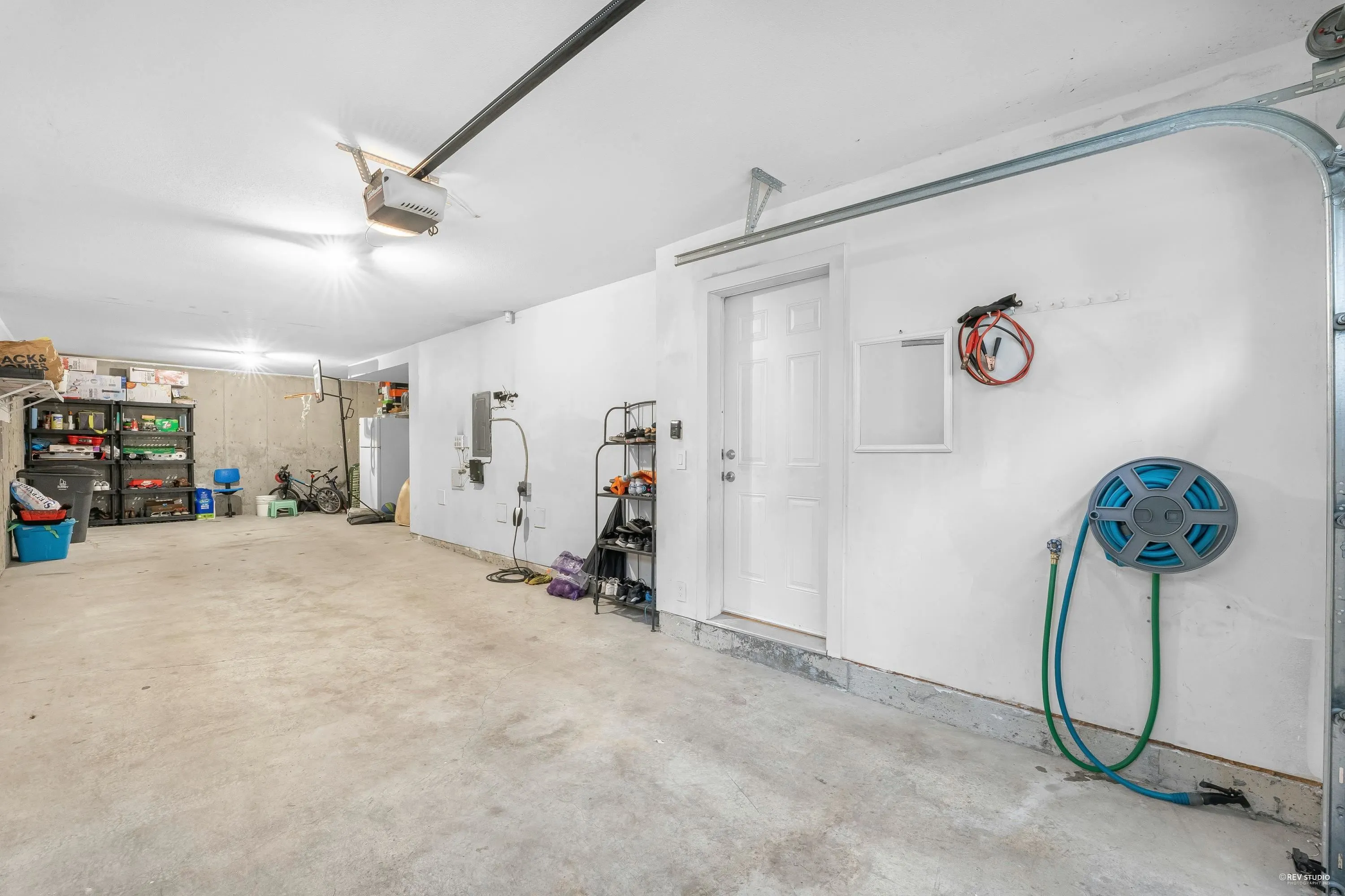 76 6299 144 Street