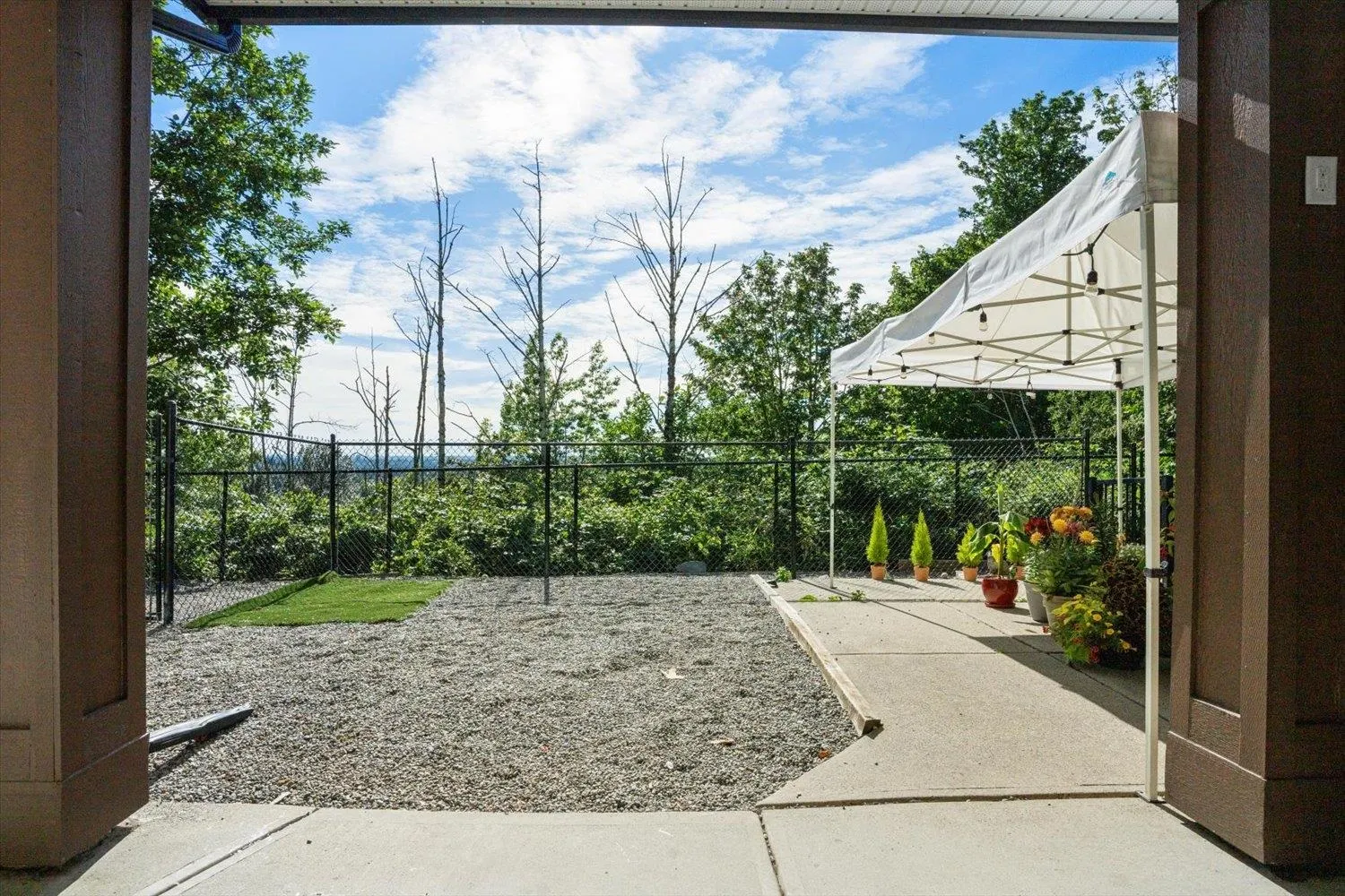 3552 Bassano Terrace