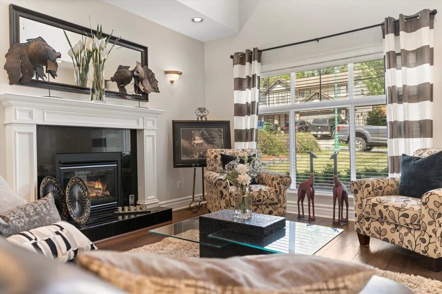 3552 Bassano Terrace