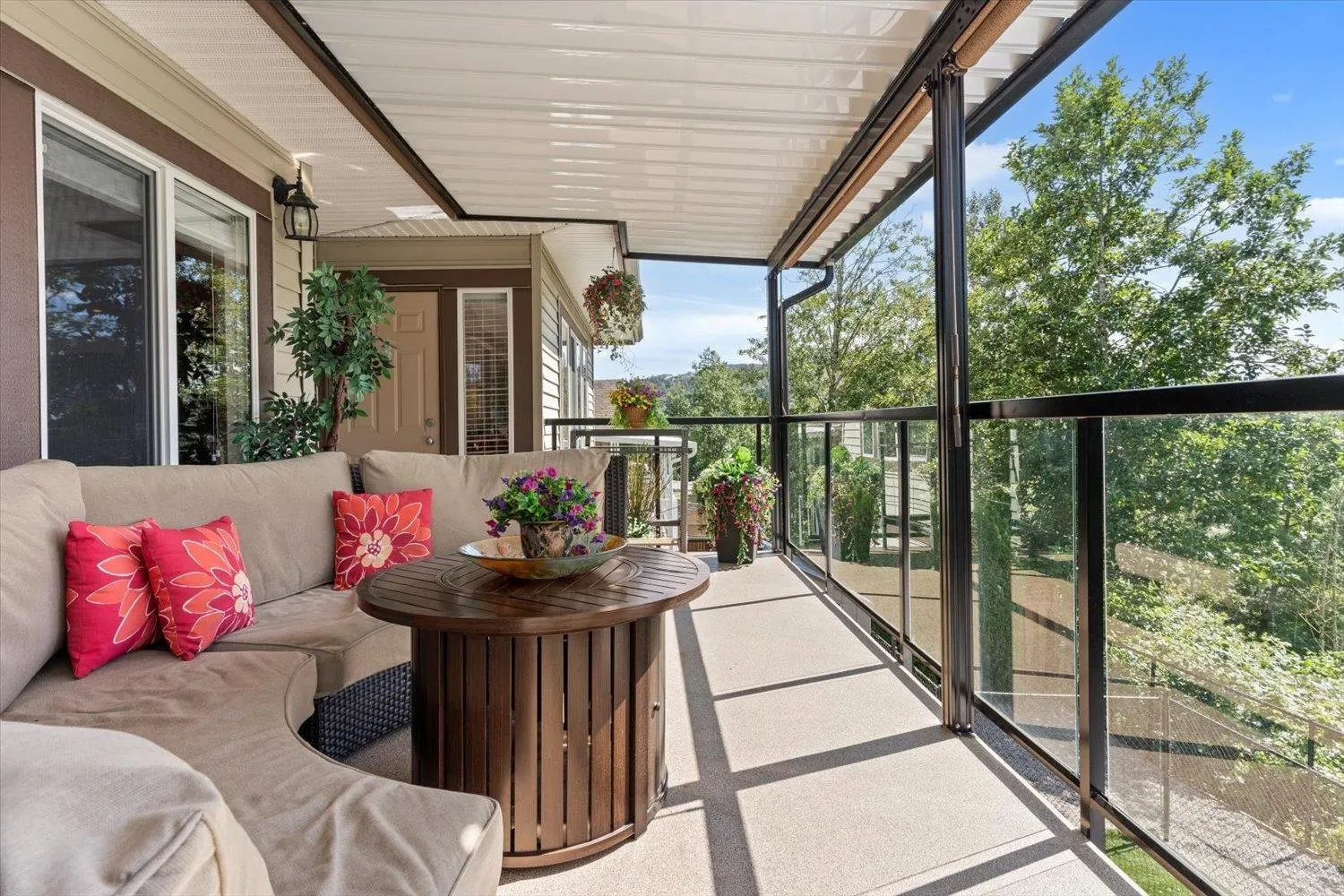 3552 Bassano Terrace