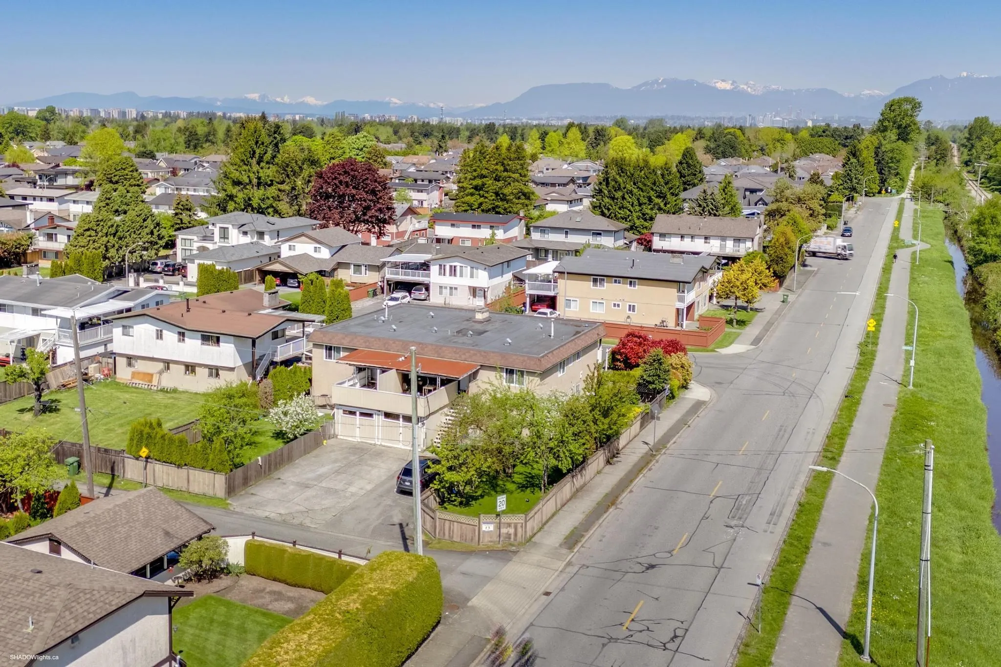 10900 10920 Anahim Drive