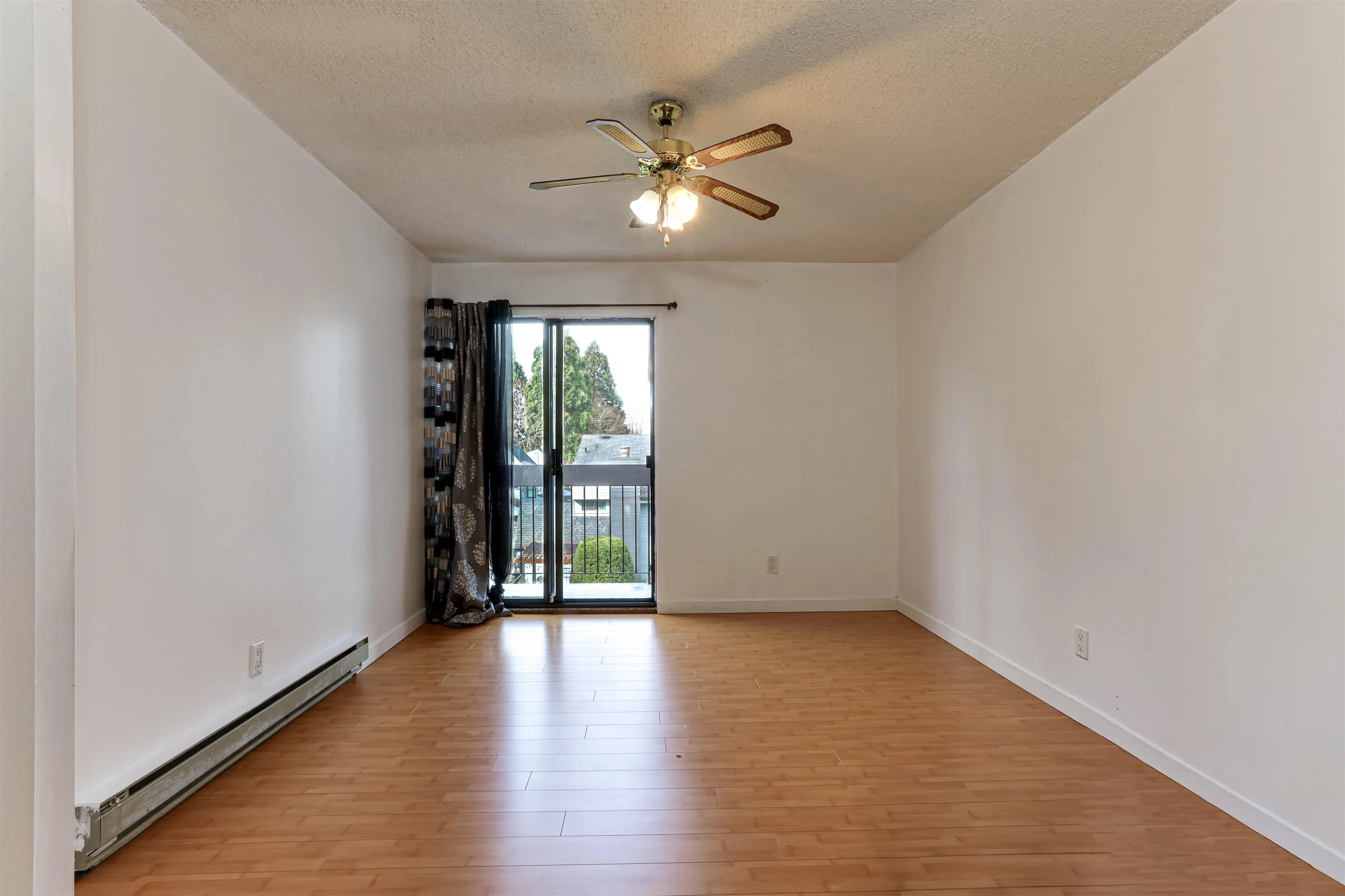 205 7831 No. 1 Road