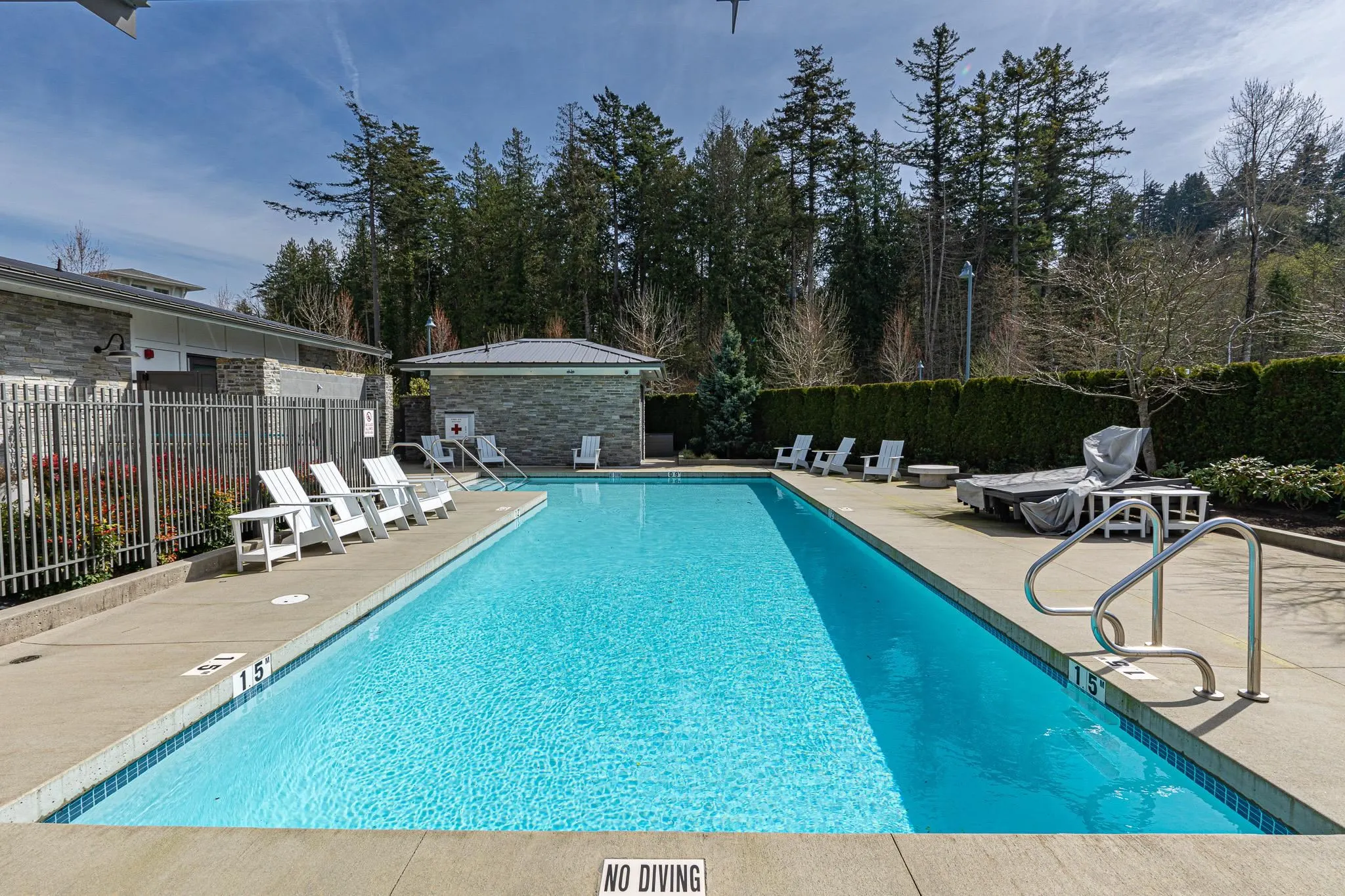 56 4638 Orca Way