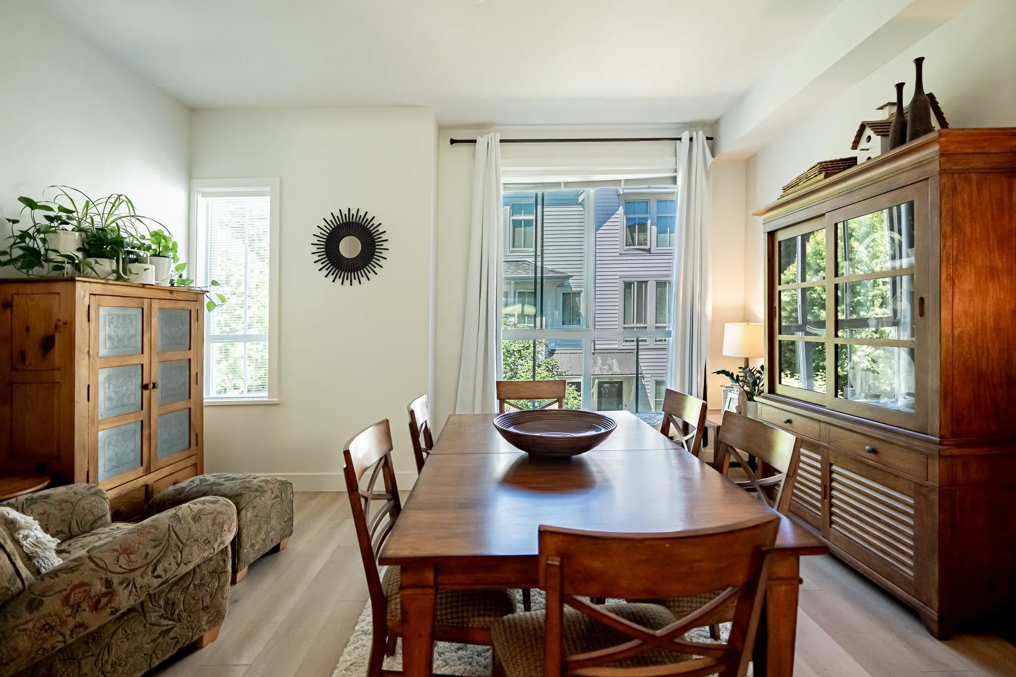 56 4638 Orca Way