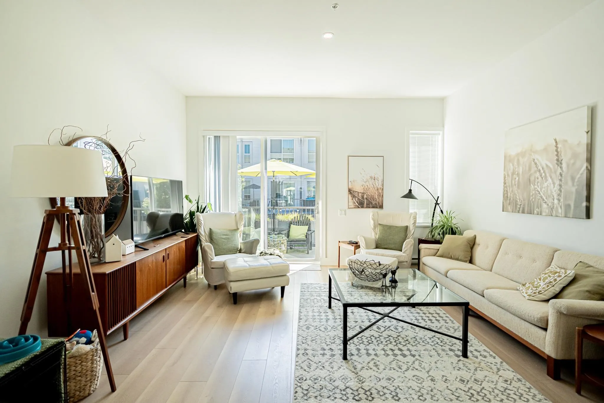56 4638 Orca Way
