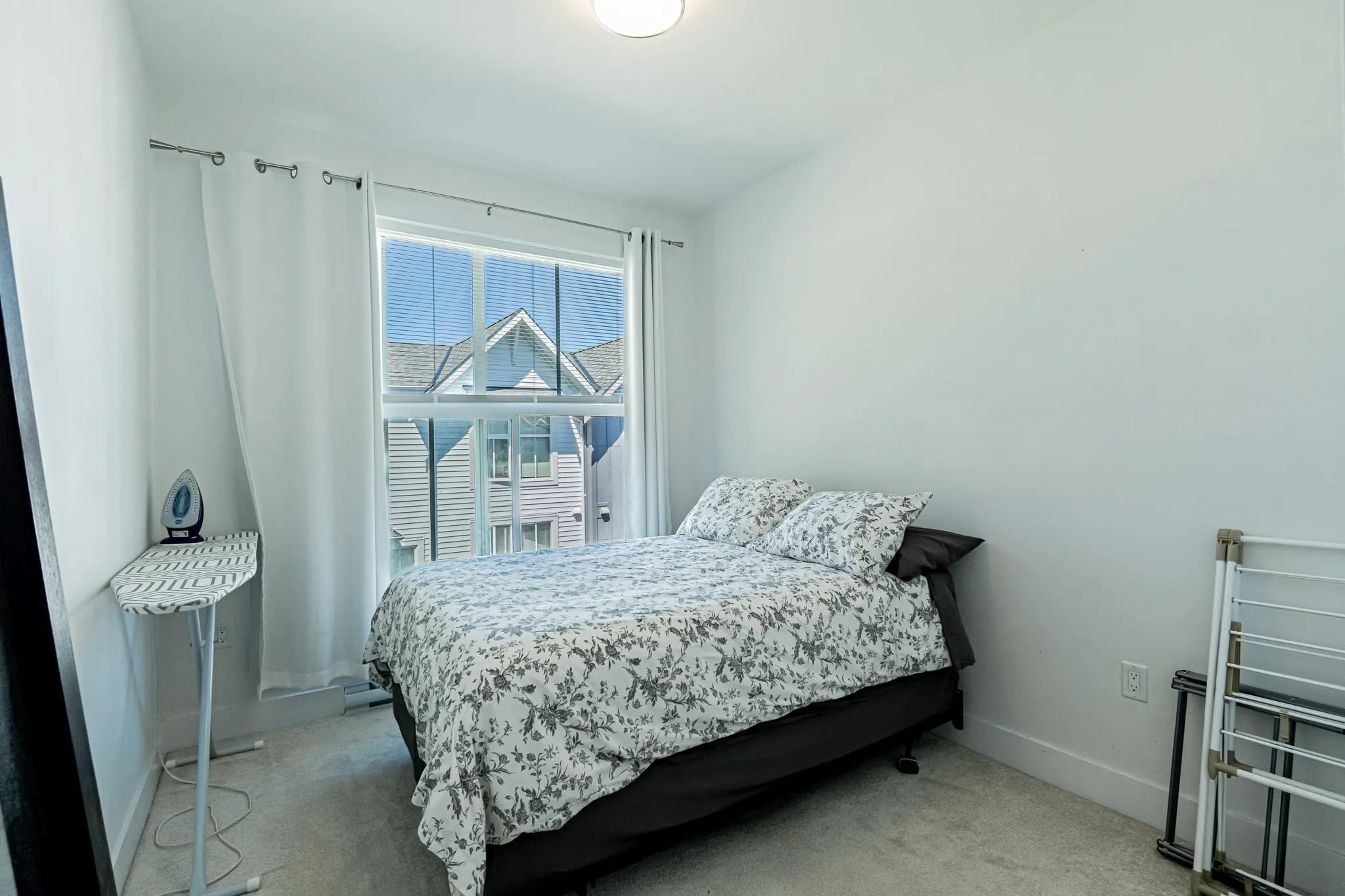 56 4638 Orca Way