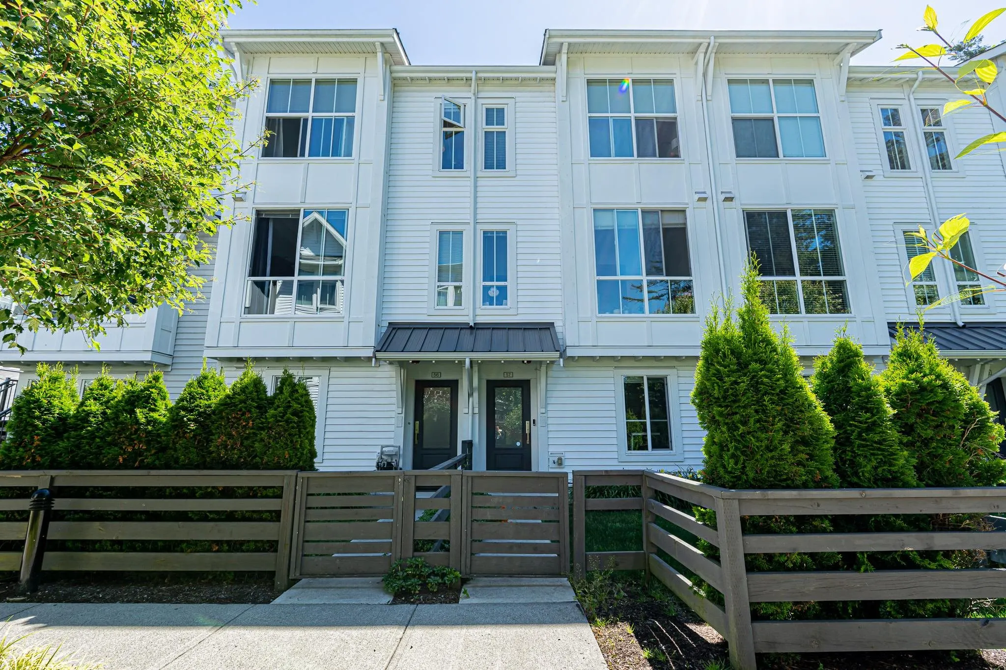 56 4638 Orca Way