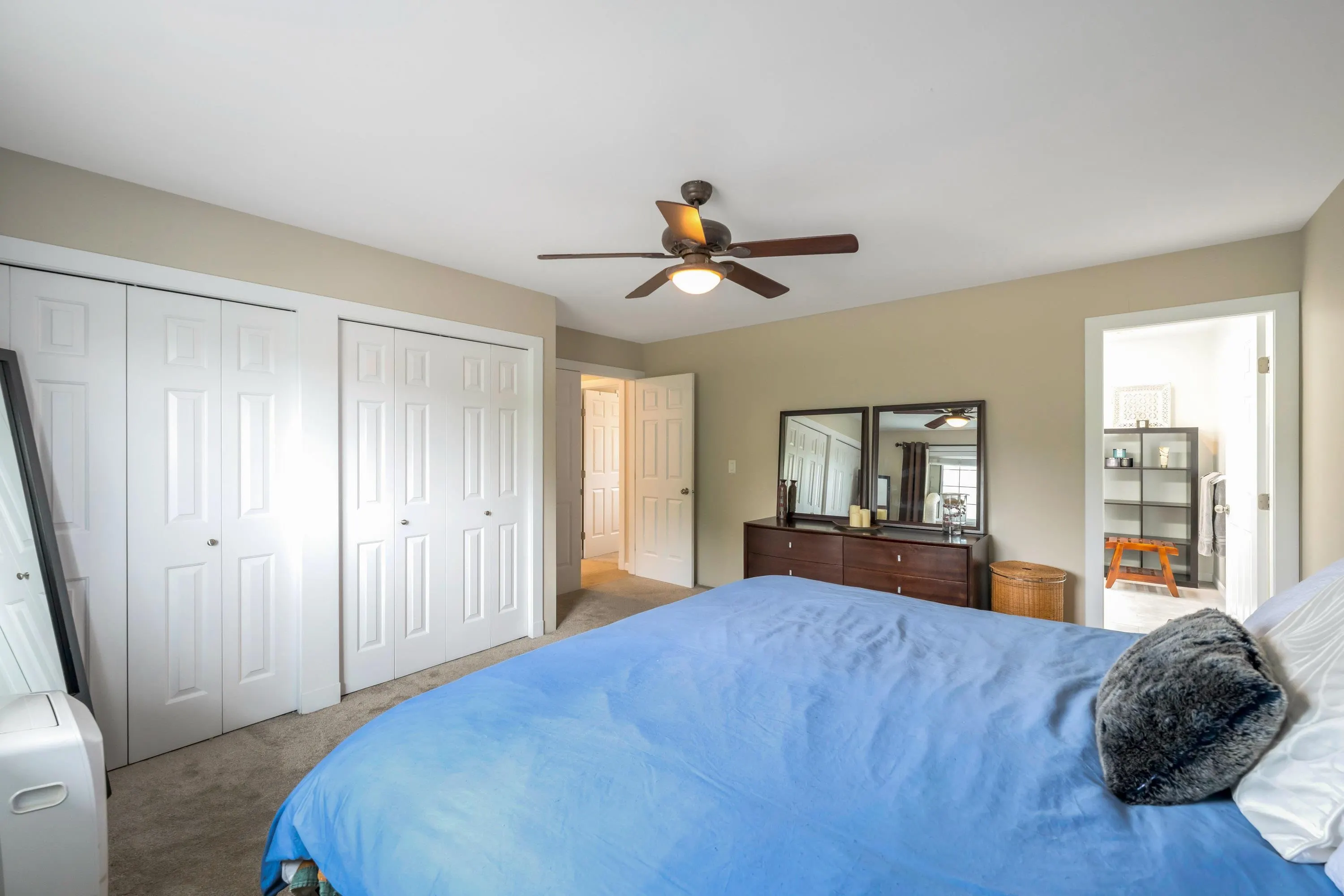 5644 E Sunrise Crescent