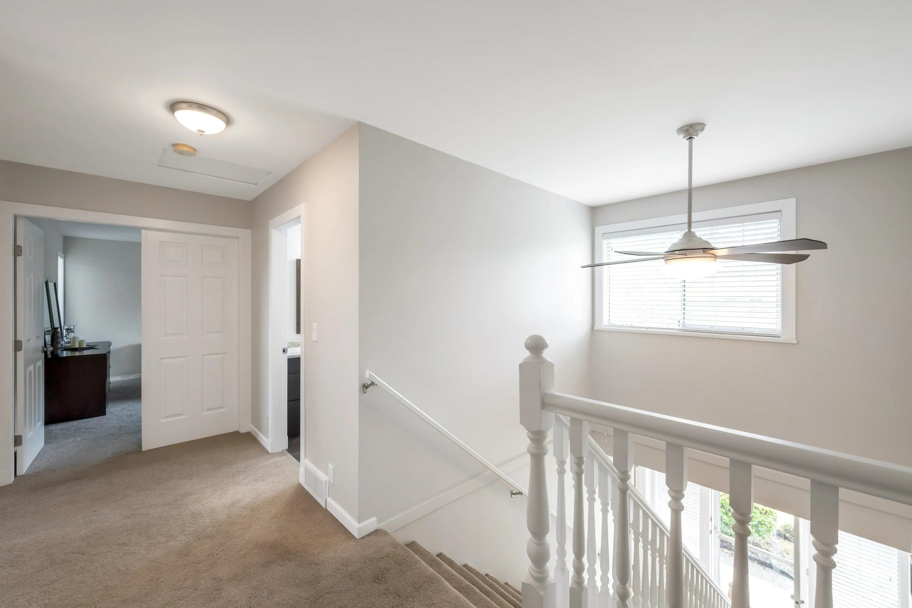 5644 E Sunrise Crescent