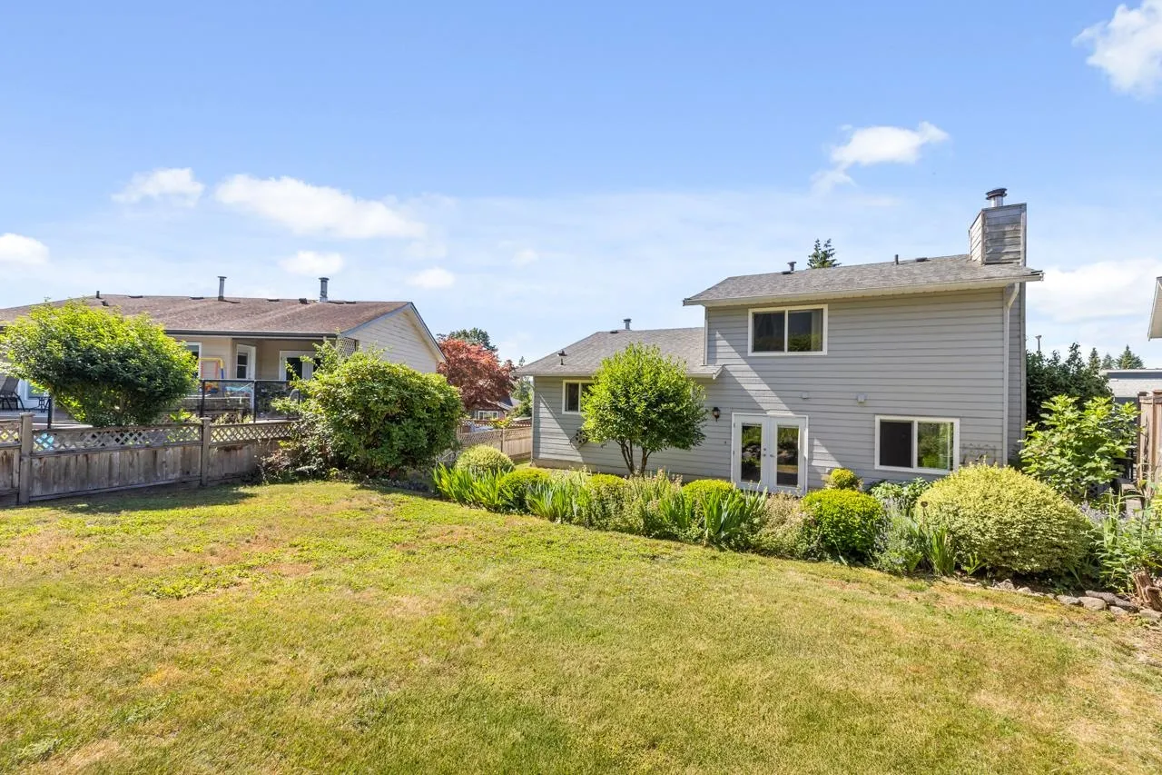 1605 Hemlock Place