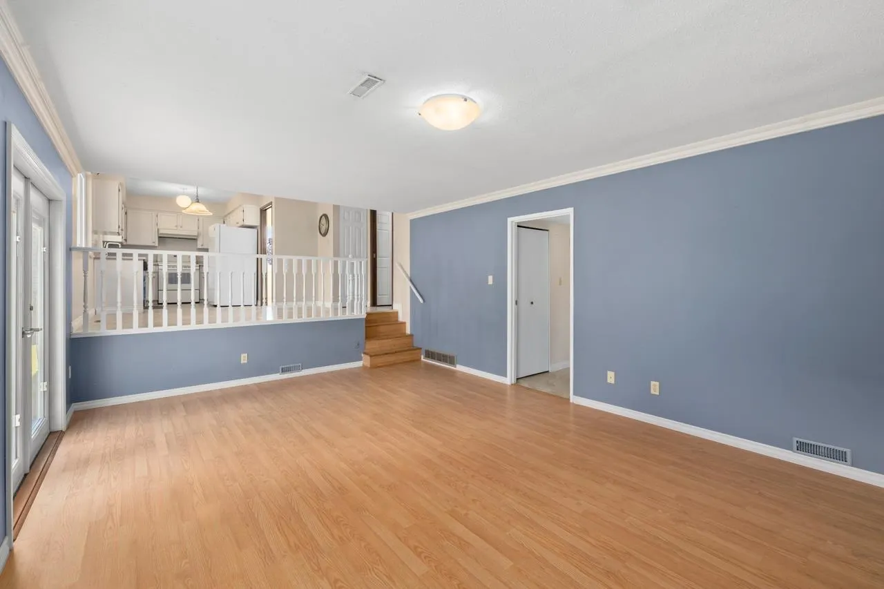 1605 Hemlock Place