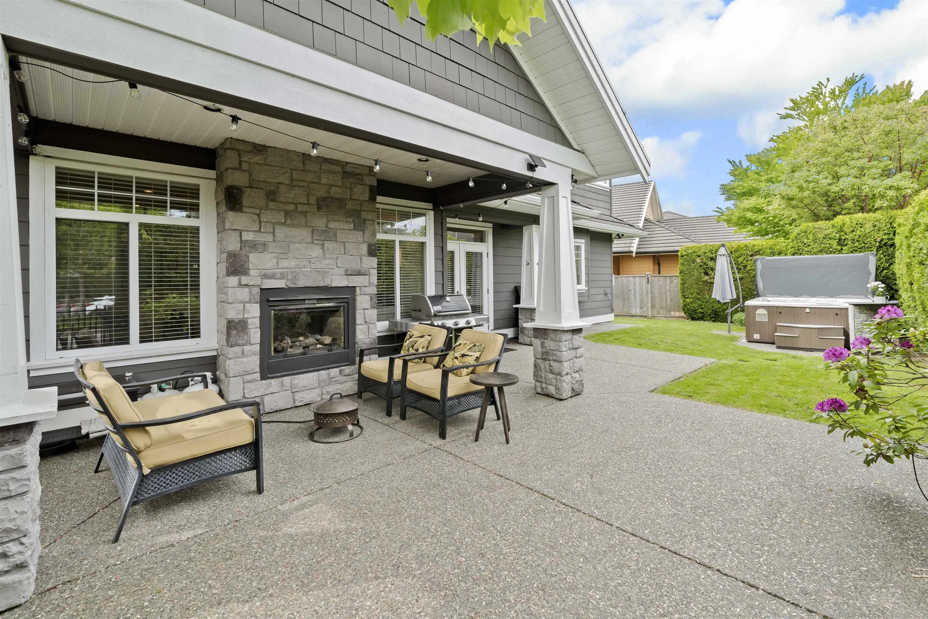 5834 Cove Link Road