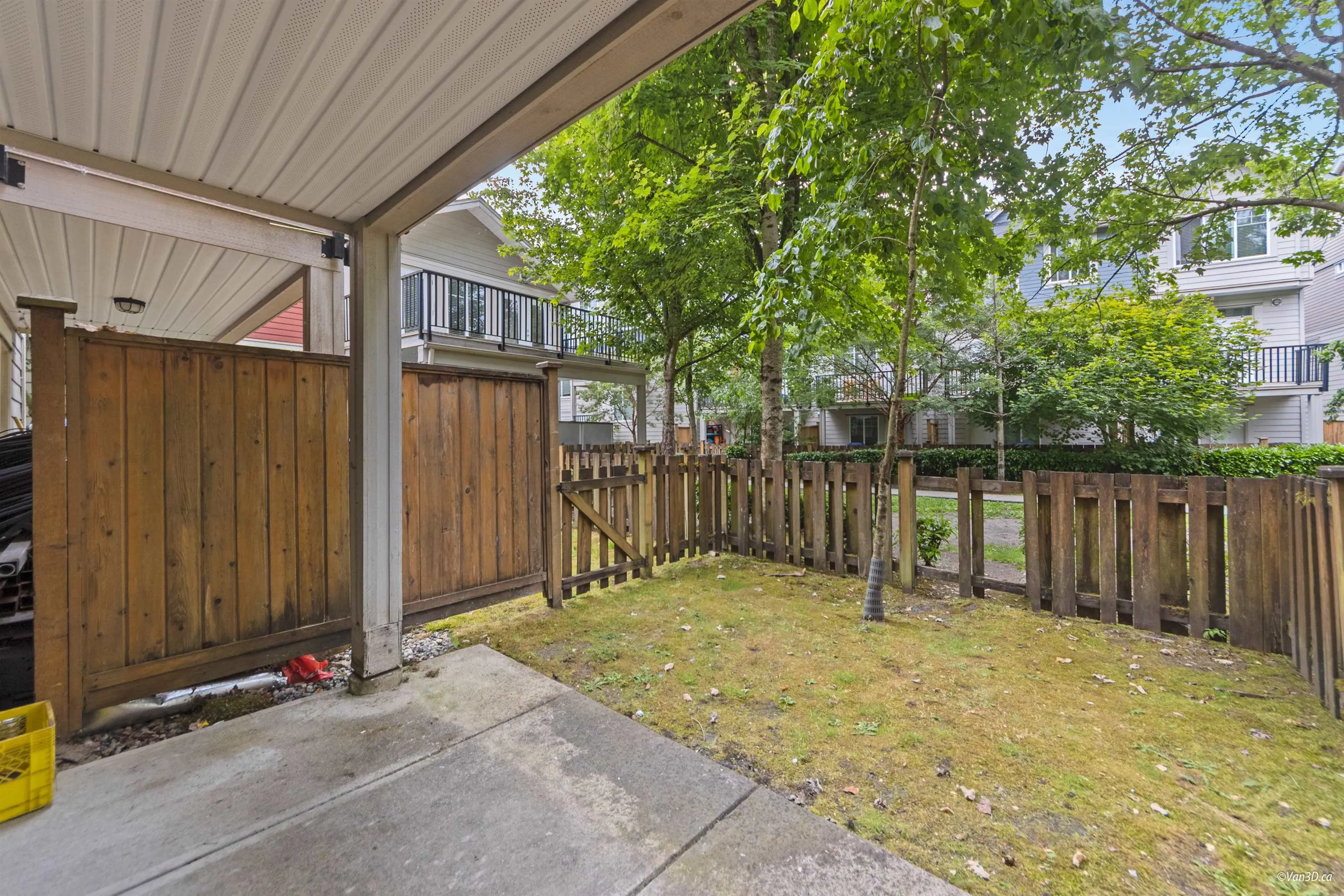 40 15399 Guildford Drive
