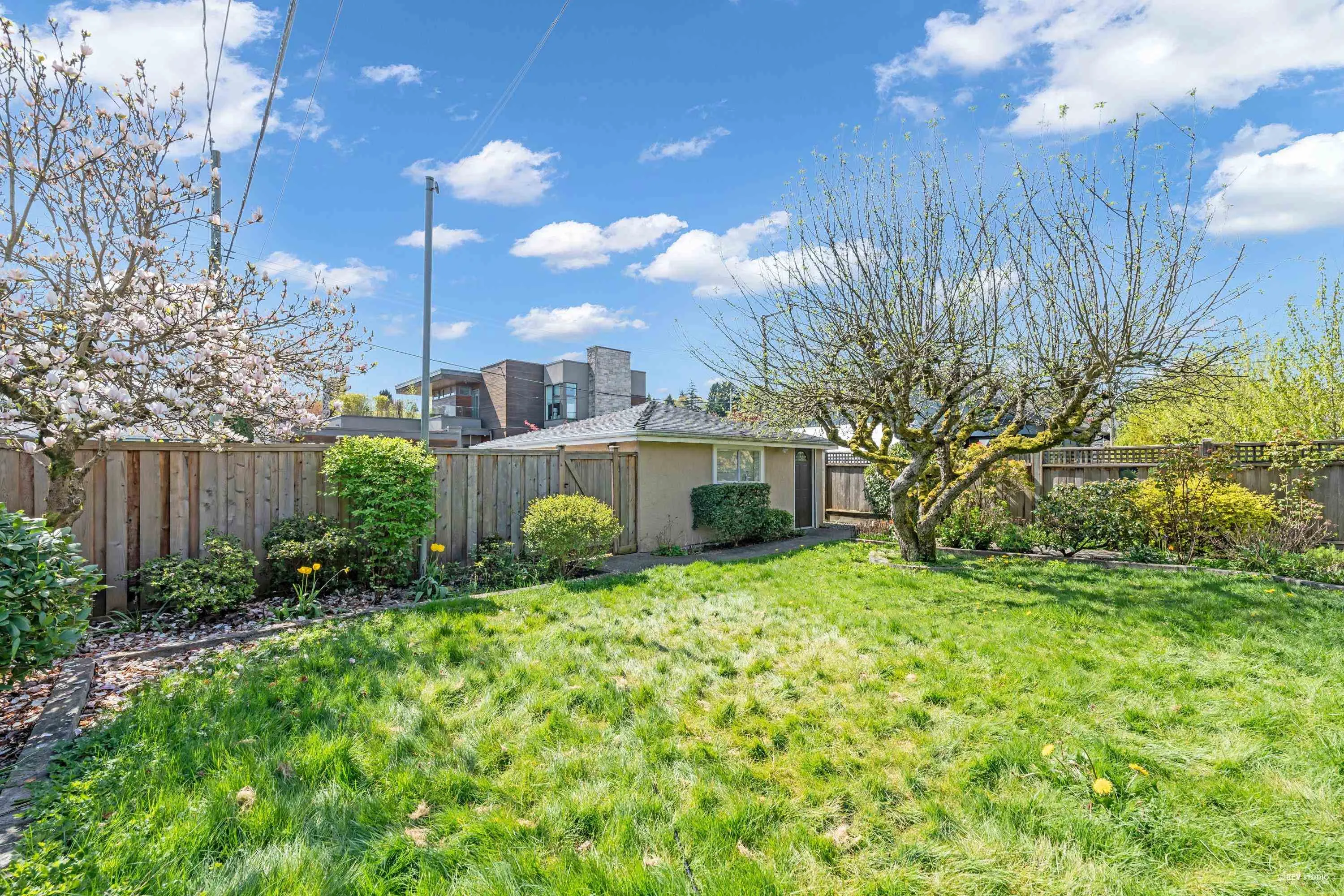 3178 W 16th Avenue