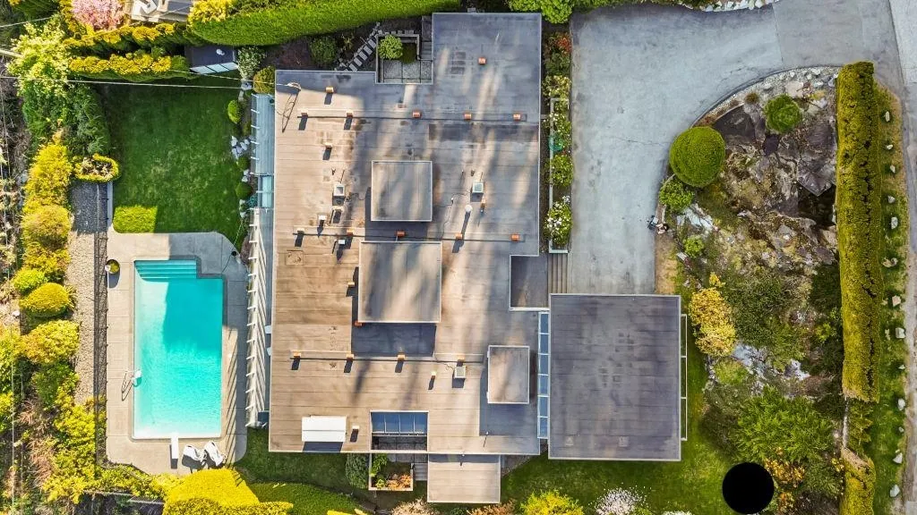 1132 Crestline Road