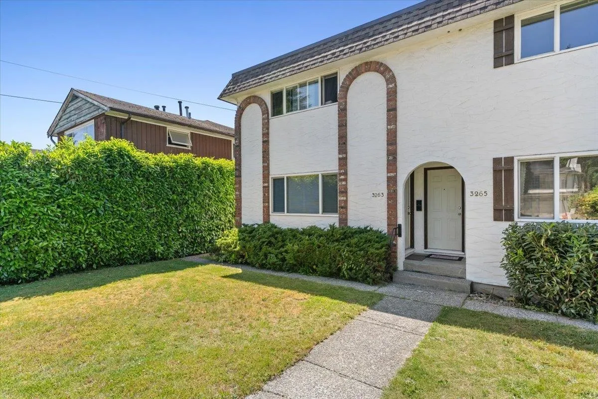 3263 Vincent Street