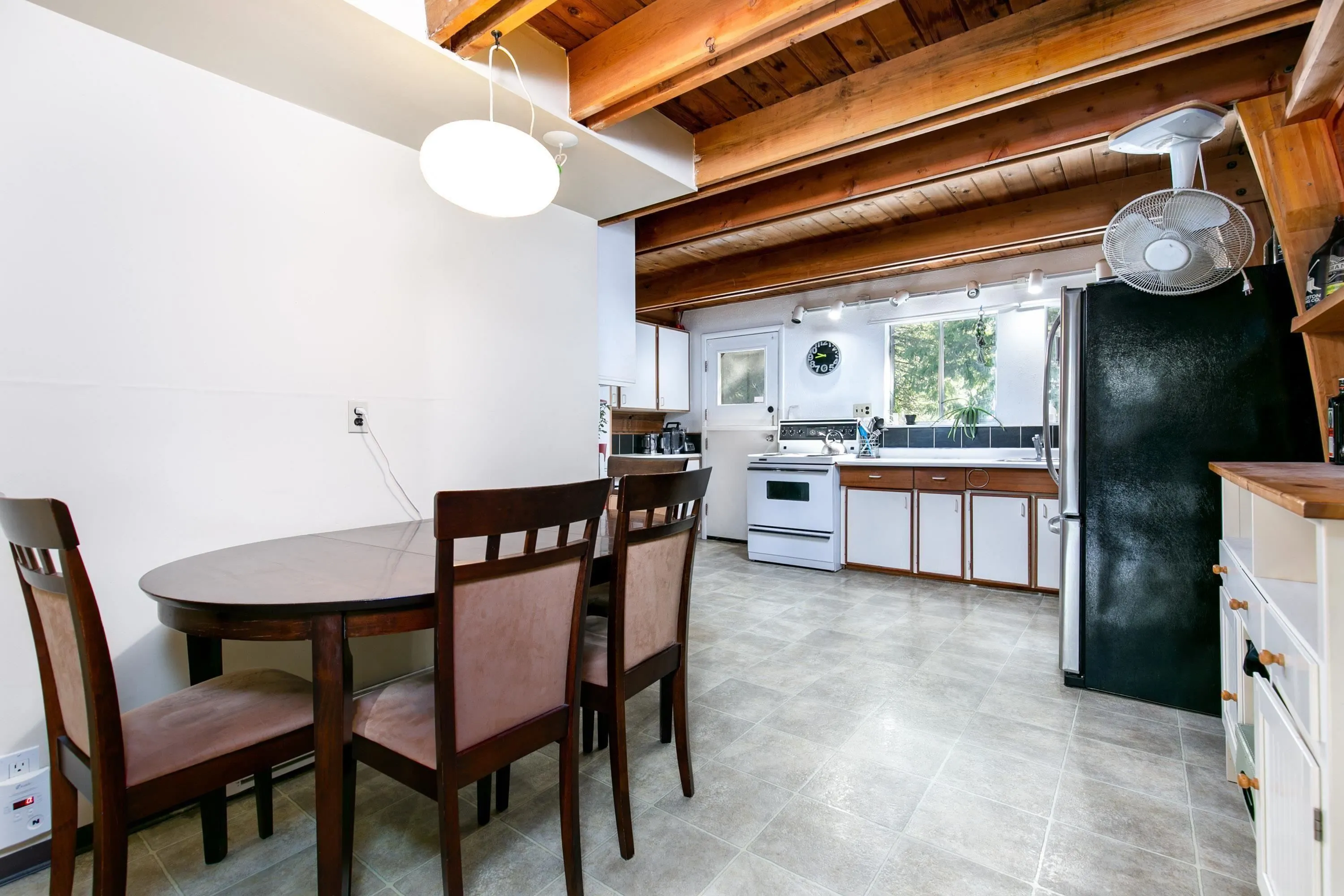 8160 Alpine Way