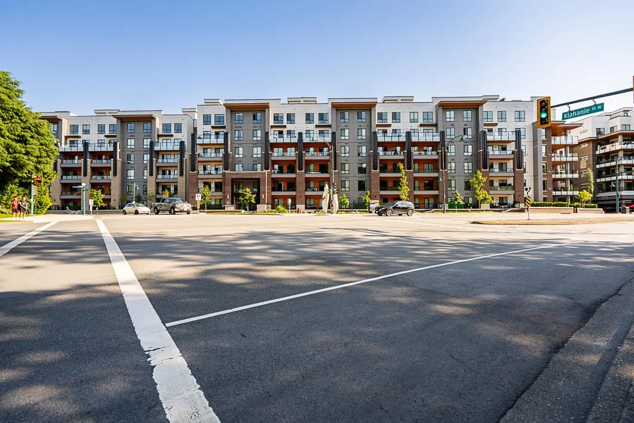 403 55 Klahanie Drive
