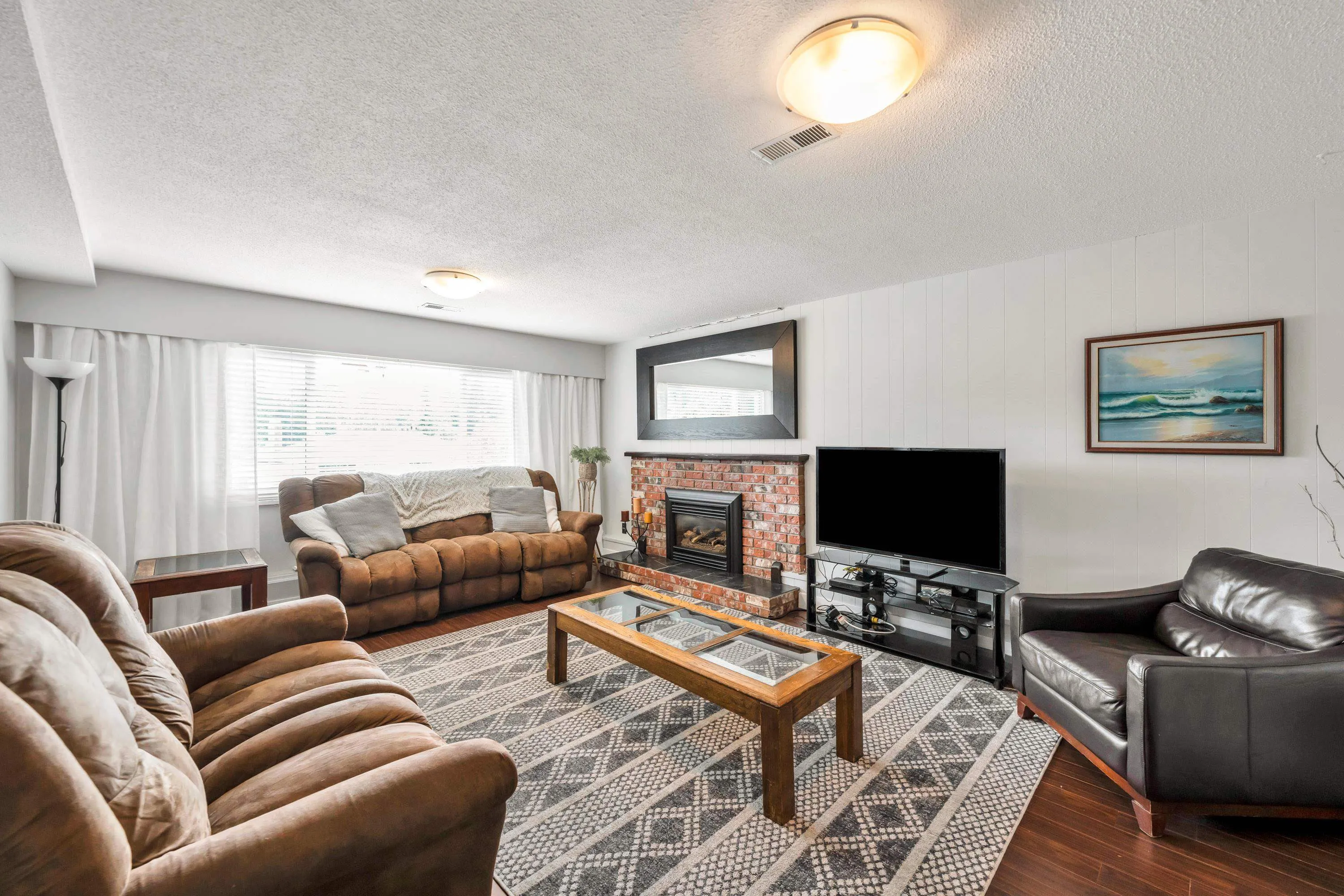 8916 Russell Drive