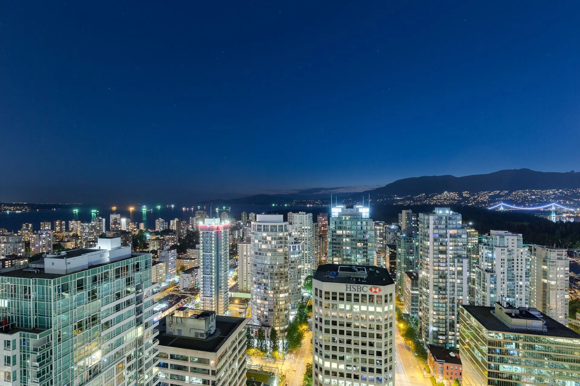 3801 1111 Alberni Street