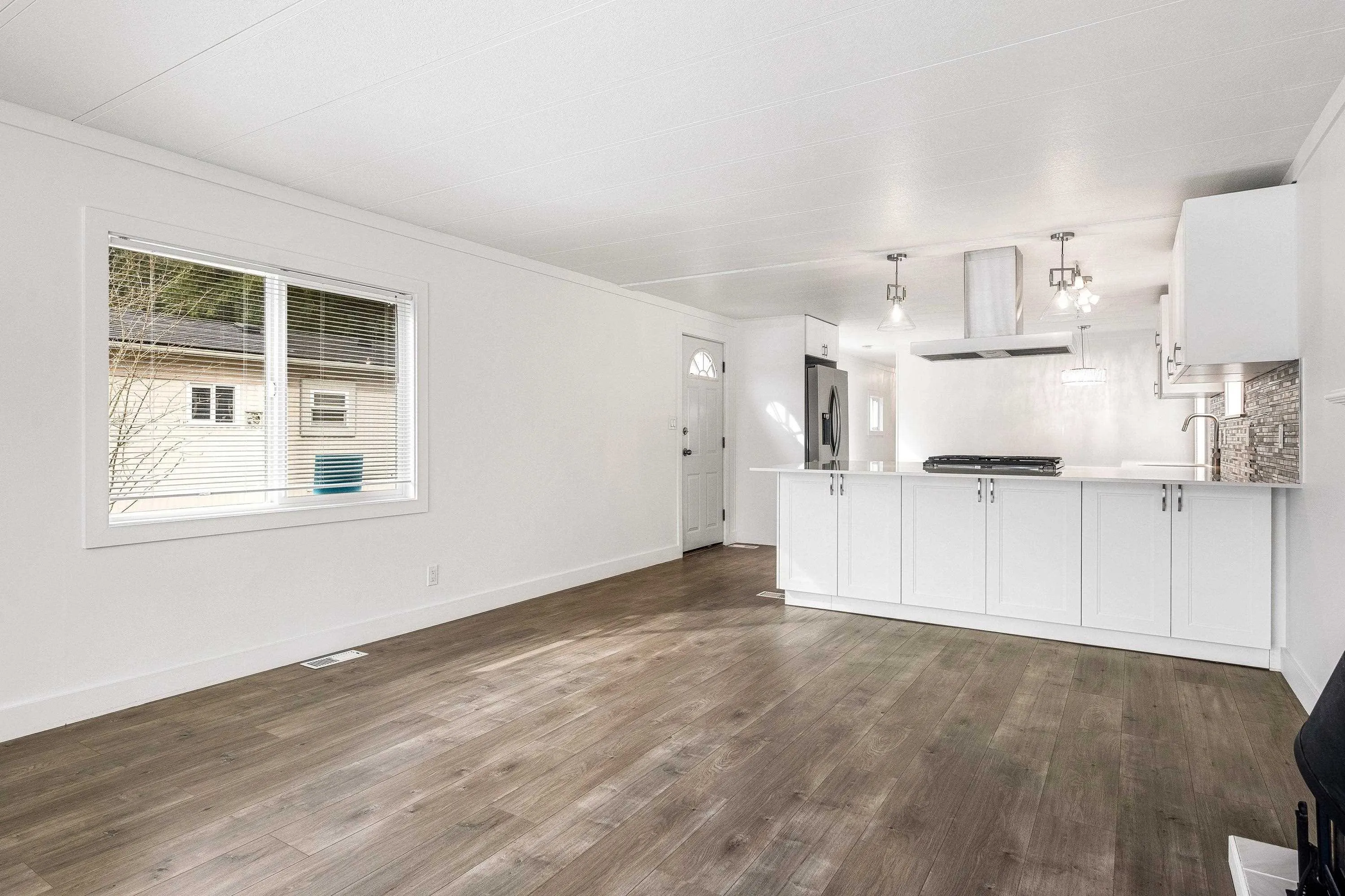 56 65367 Kawkawa Lake Road