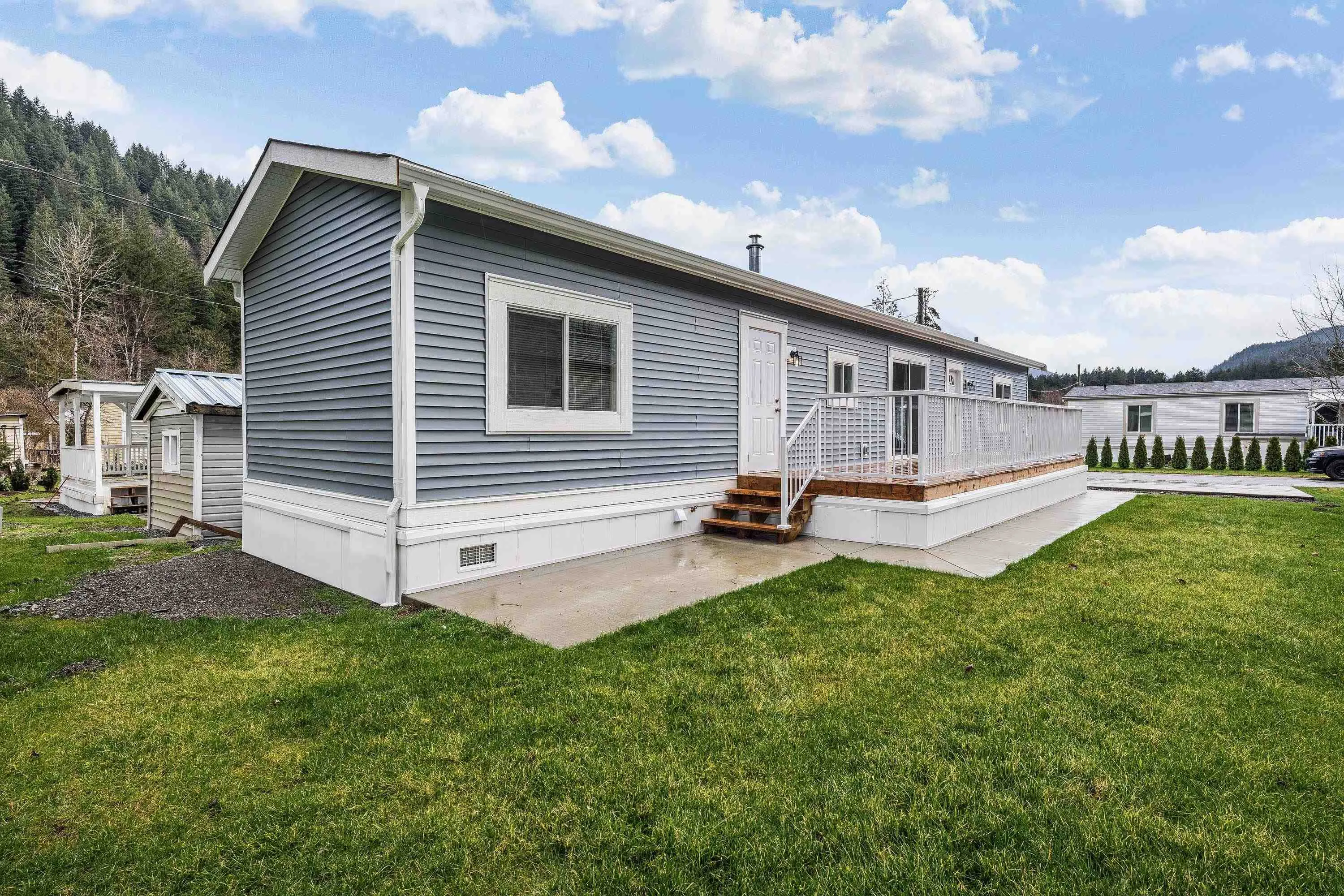 56 65367 Kawkawa Lake Road