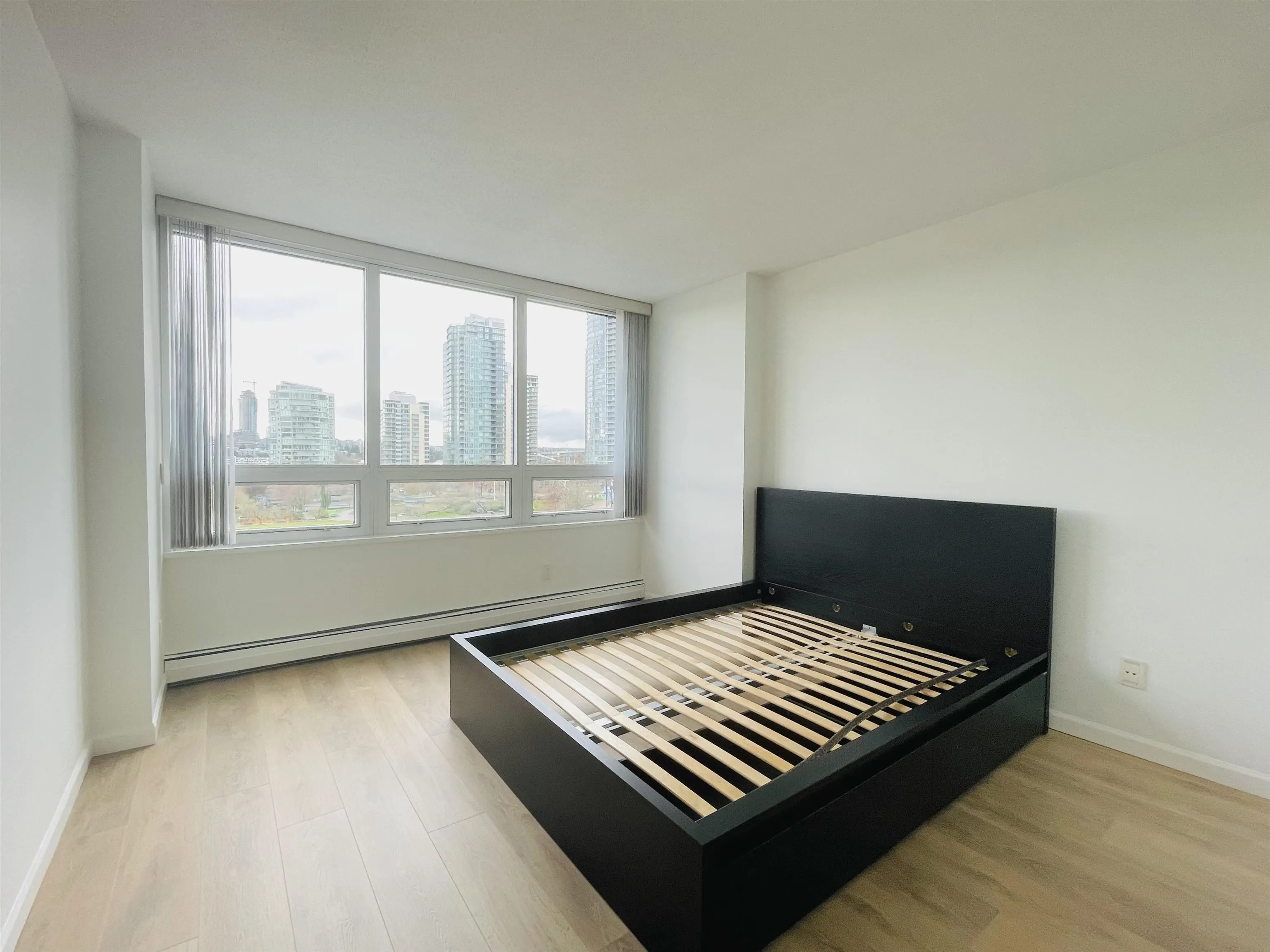 7* 199 Drake Street
