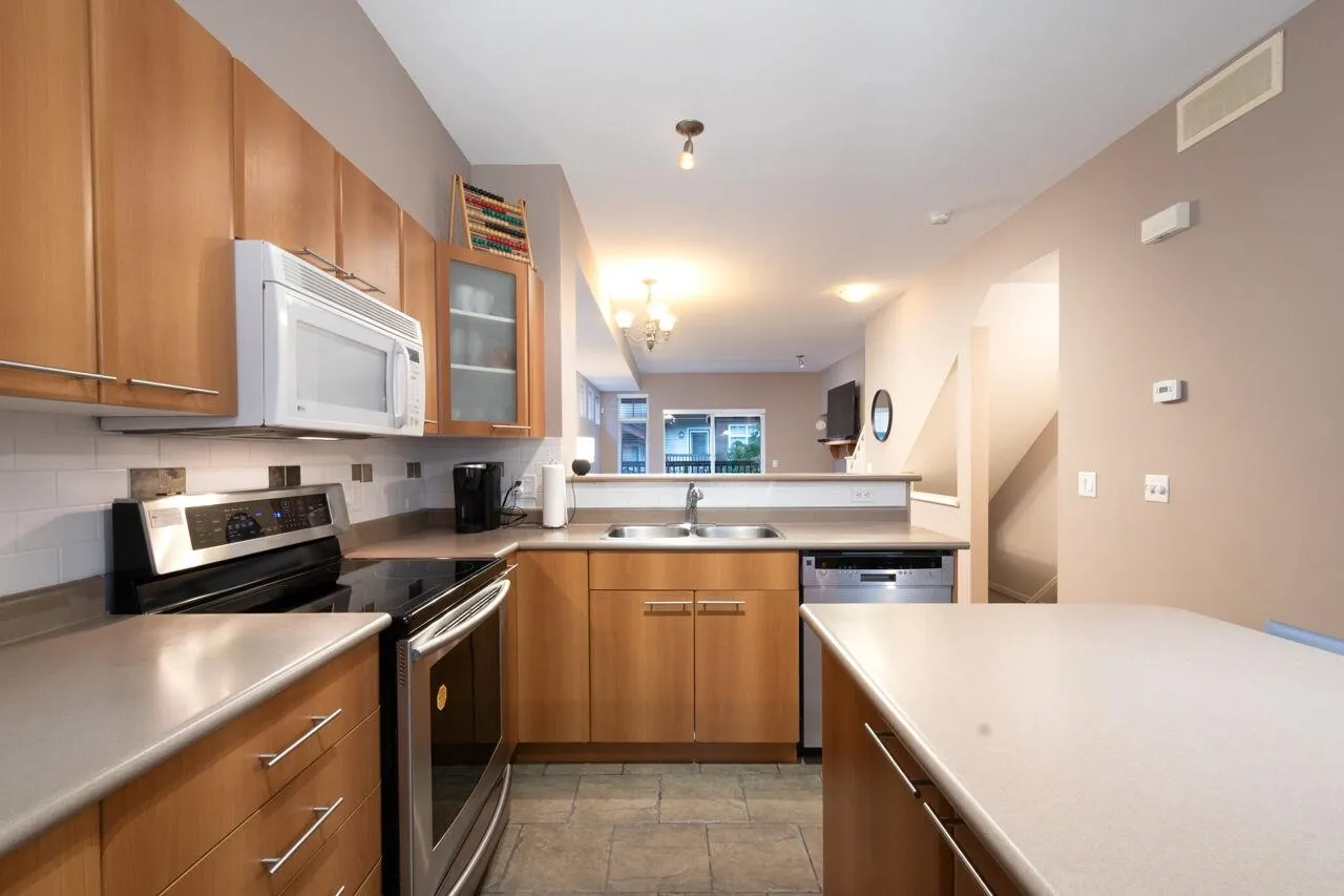 52 2000 Panorama Drive