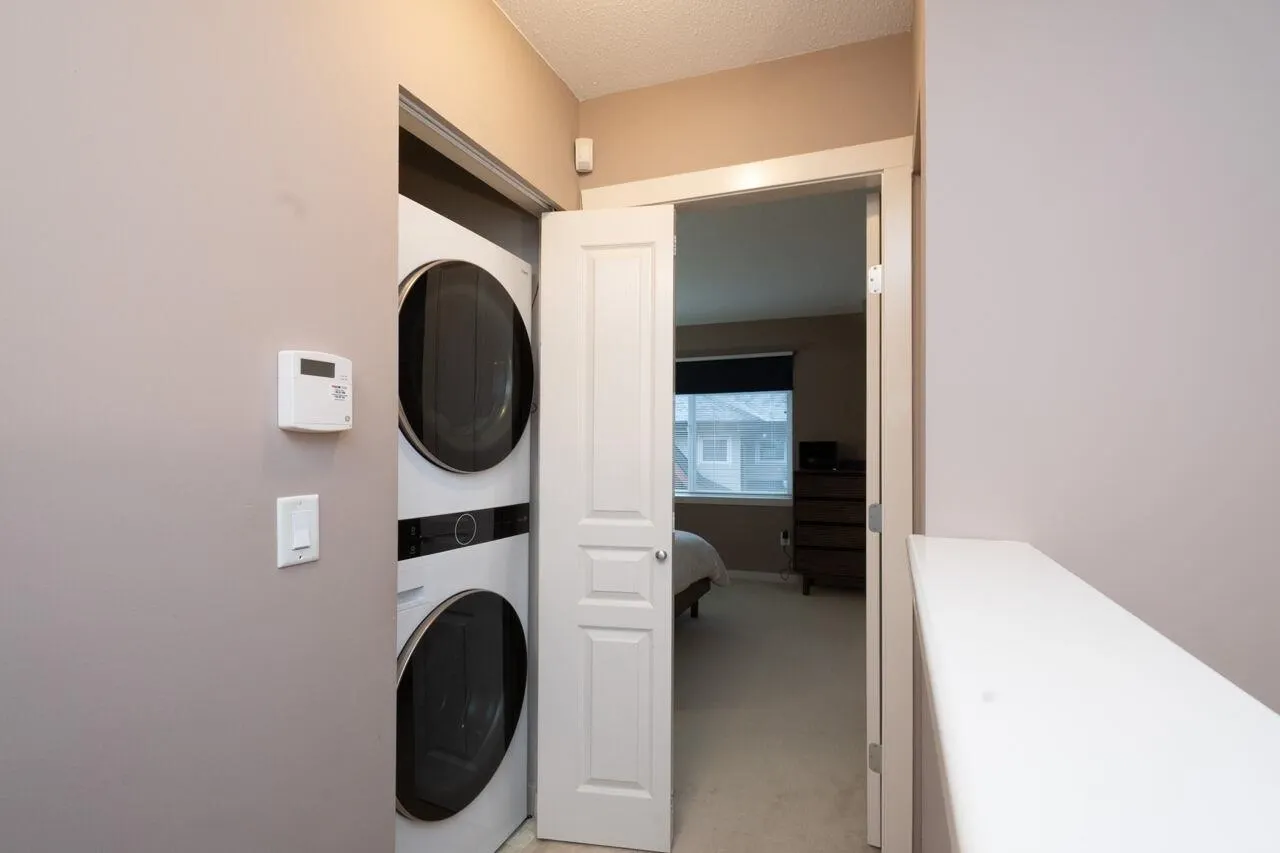 52 2000 Panorama Drive